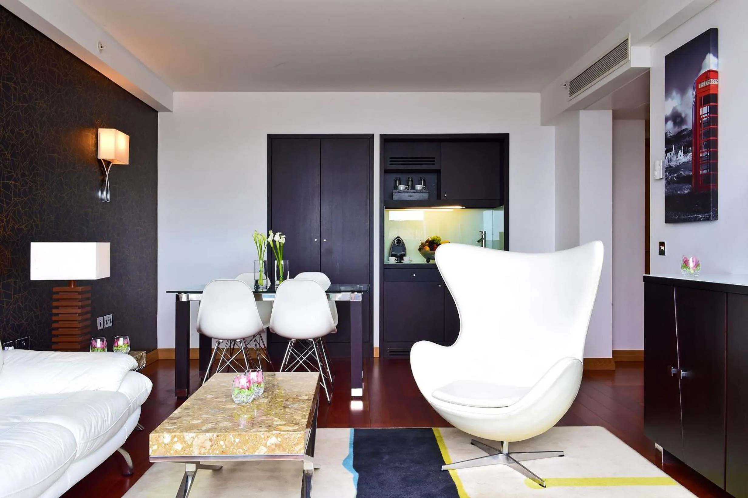 Living room in Pestana Chelsea Bridge Hotel & SPA