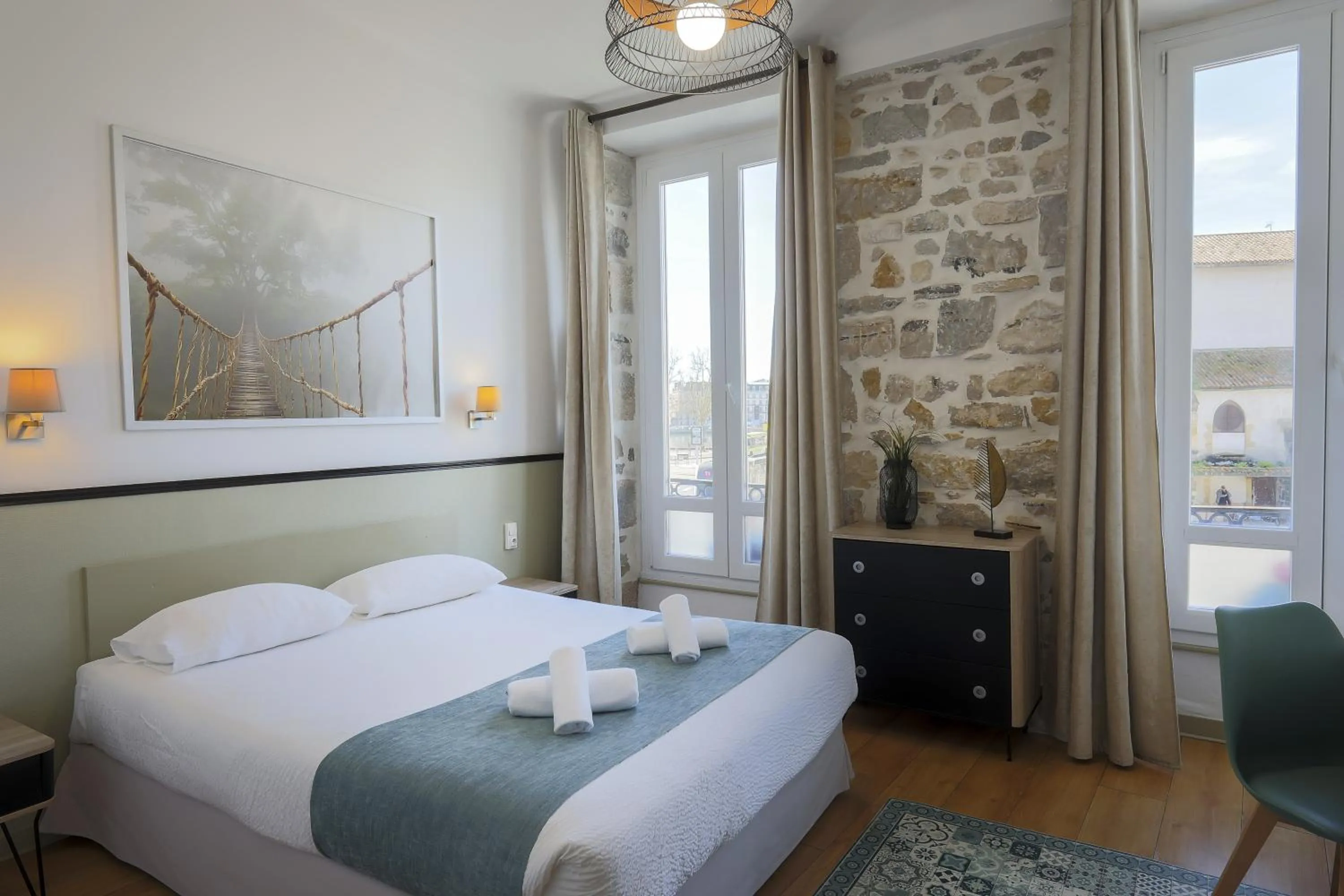 Bed in Hotel Cote Basque