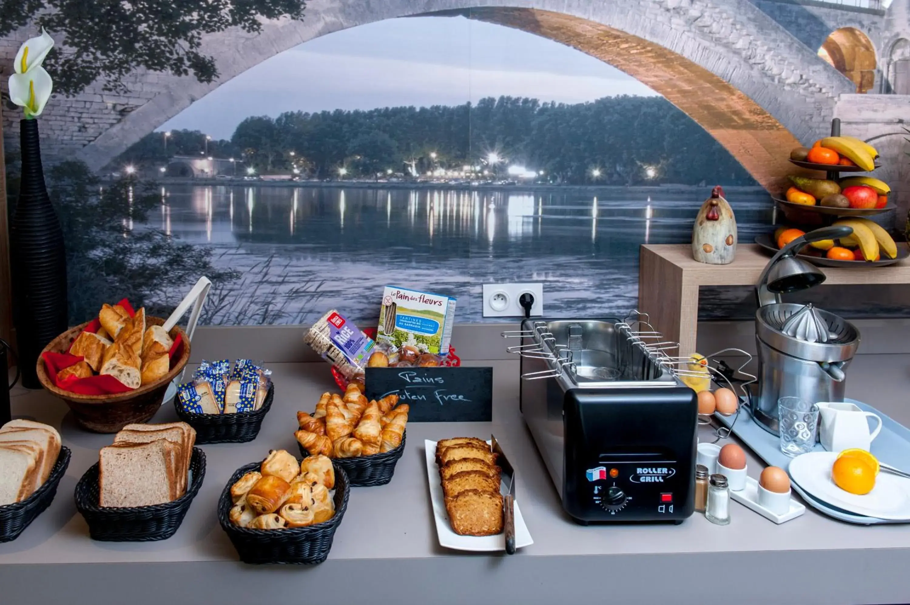 Buffet breakfast in Brit Hotel Avignon Sud Le Calendal Buffet breakfast in Brit Hotel Avignon Sud Le Calendal