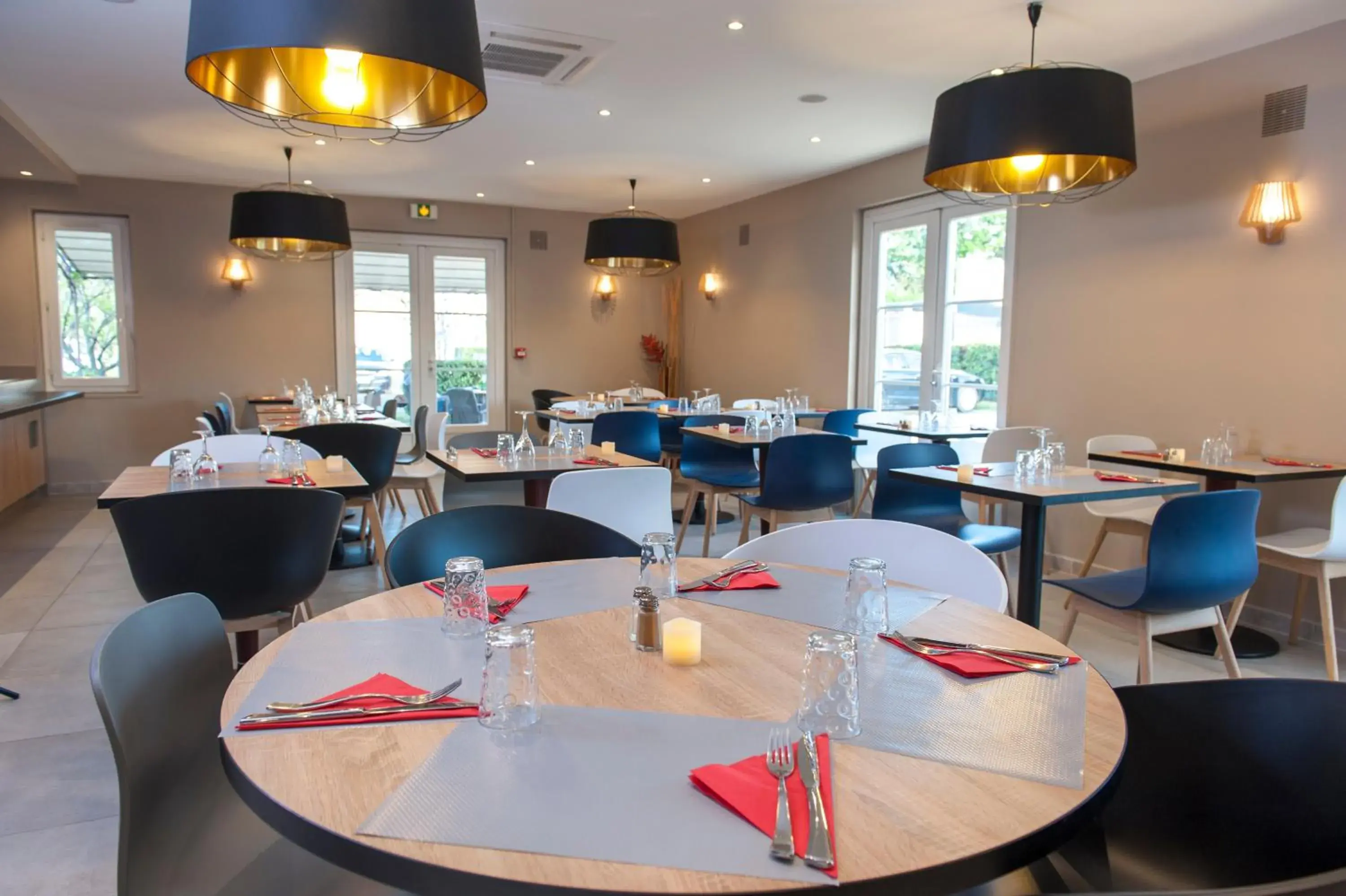 Restaurant/places to eat in Brit Hotel Avignon Sud Le Calendal Restaurant/places to eat in Brit Hotel Avignon Sud Le Calendal