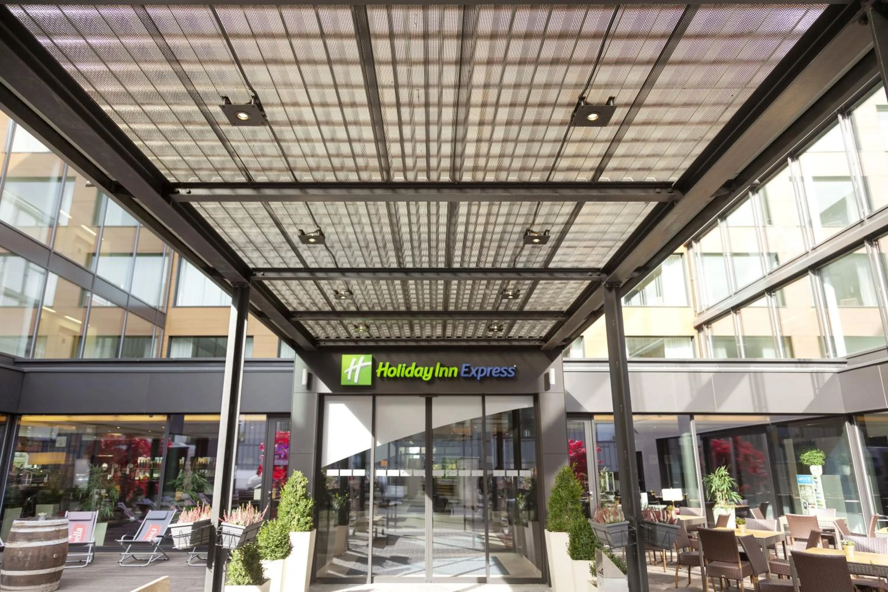 Property building in Holiday Inn Express Zürich Airport by IHG
