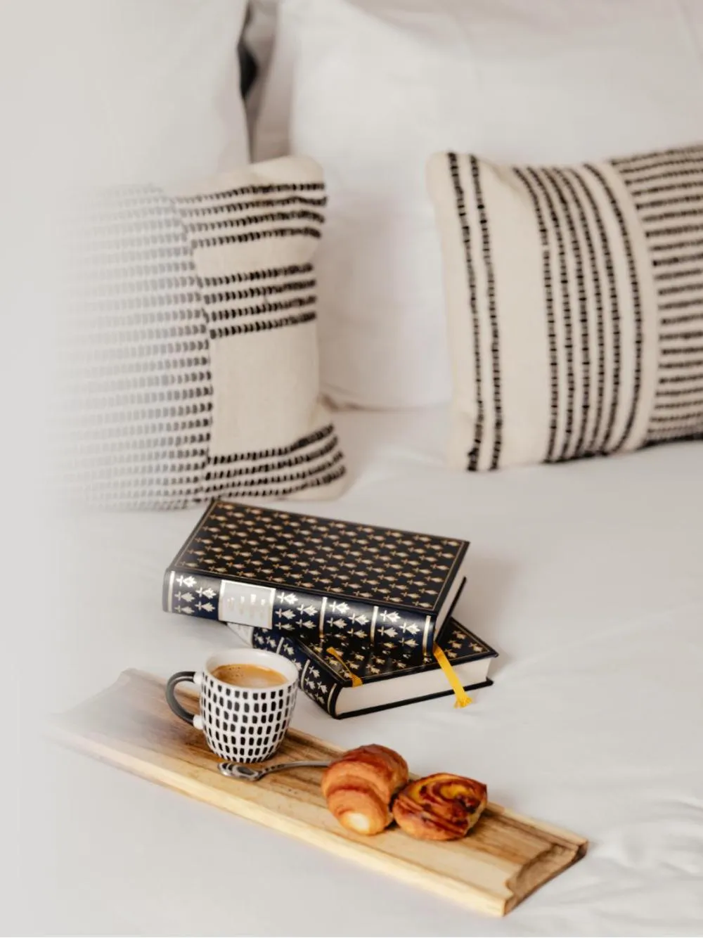 Breakfast in Maisons du Monde Hôtel & Suites - La Rochelle Vieux Port