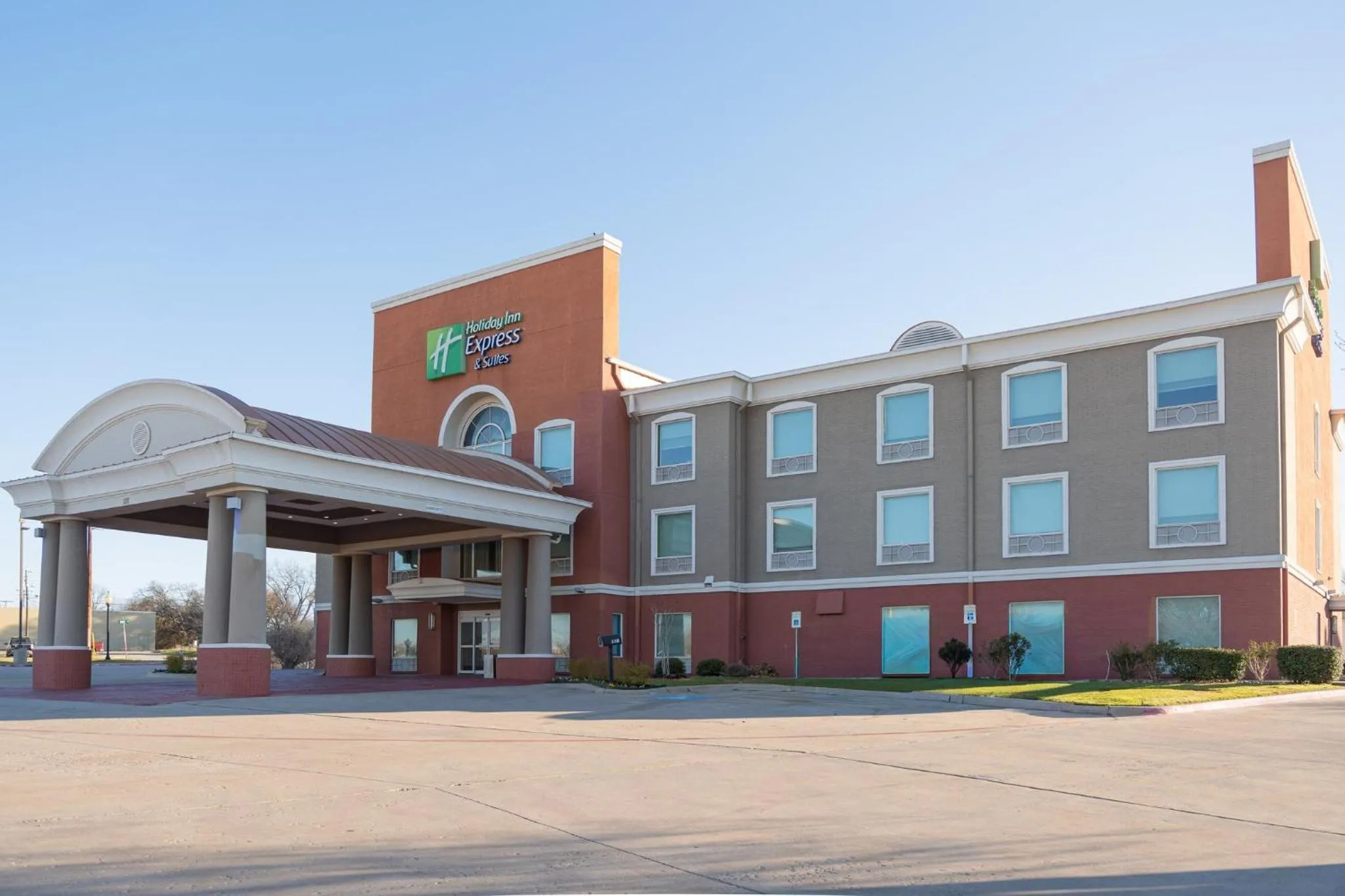 Property building in Holiday Inn Express Hotel & Suites Gainesville by IHG