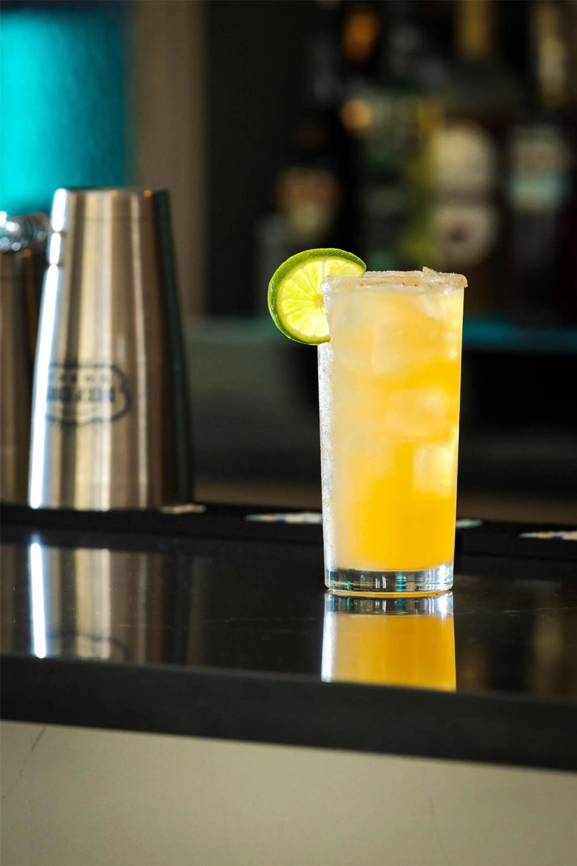 Lounge or bar in Doubletree By Hilton Wilmington, Nc