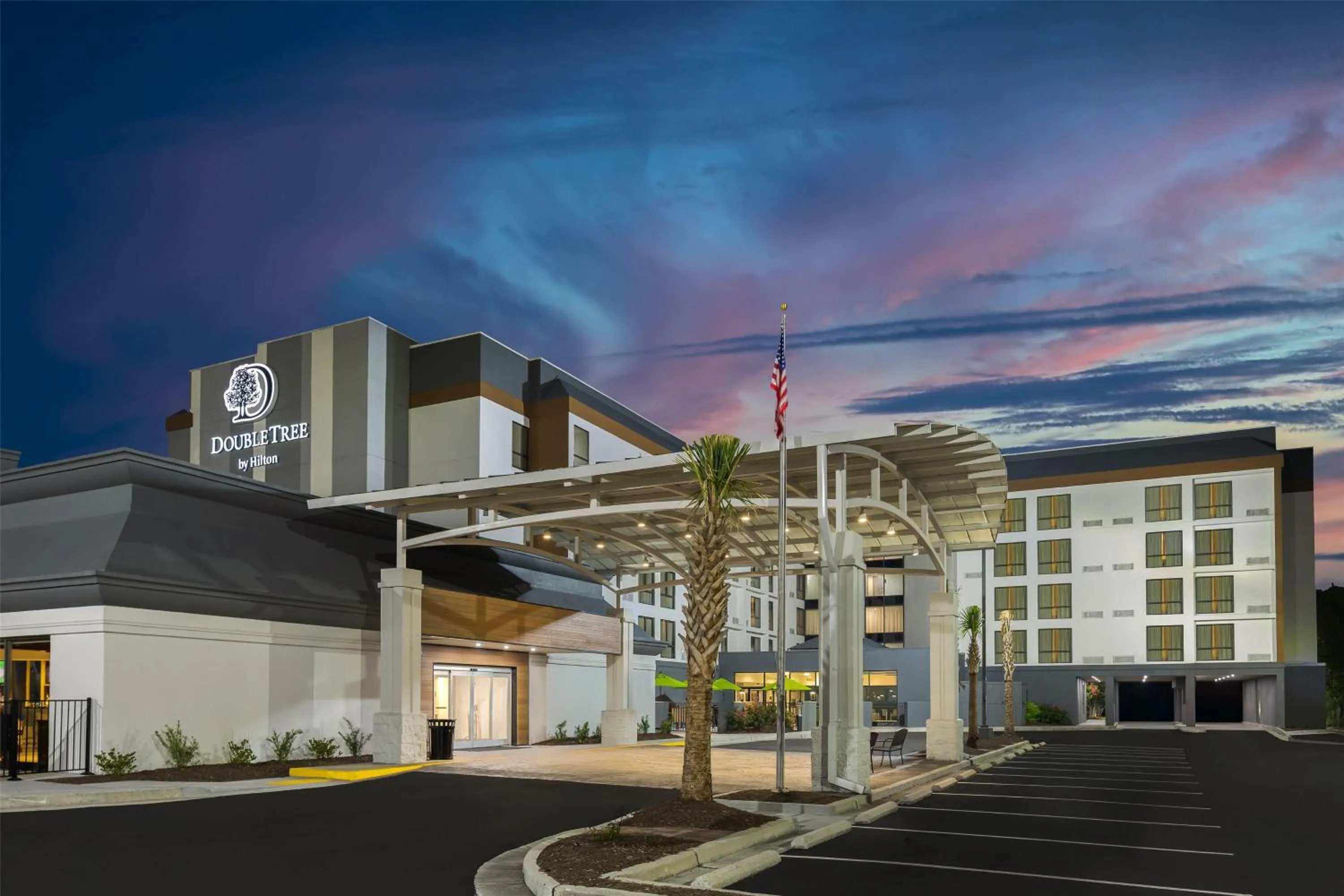 Property building in Doubletree By Hilton Wilmington, Nc