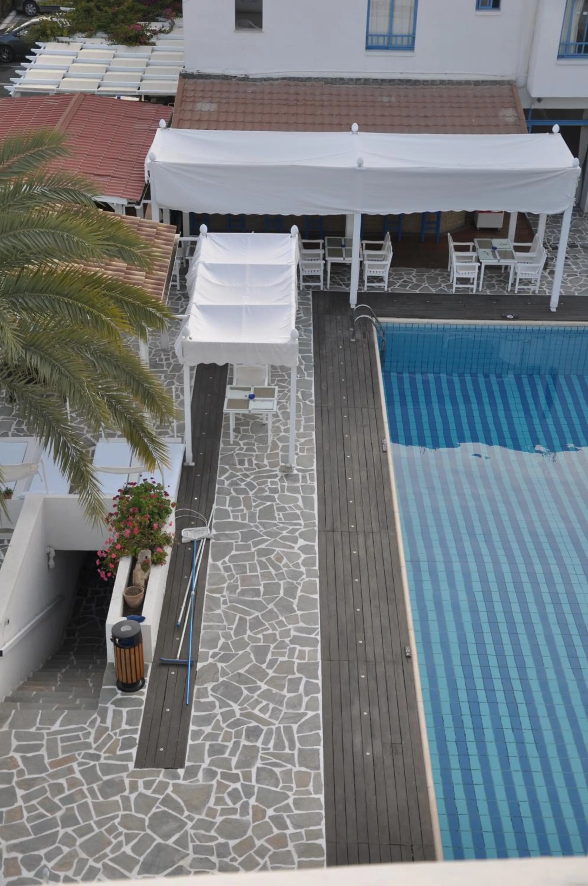 Swimming pool in Tasmaria Aparthotel