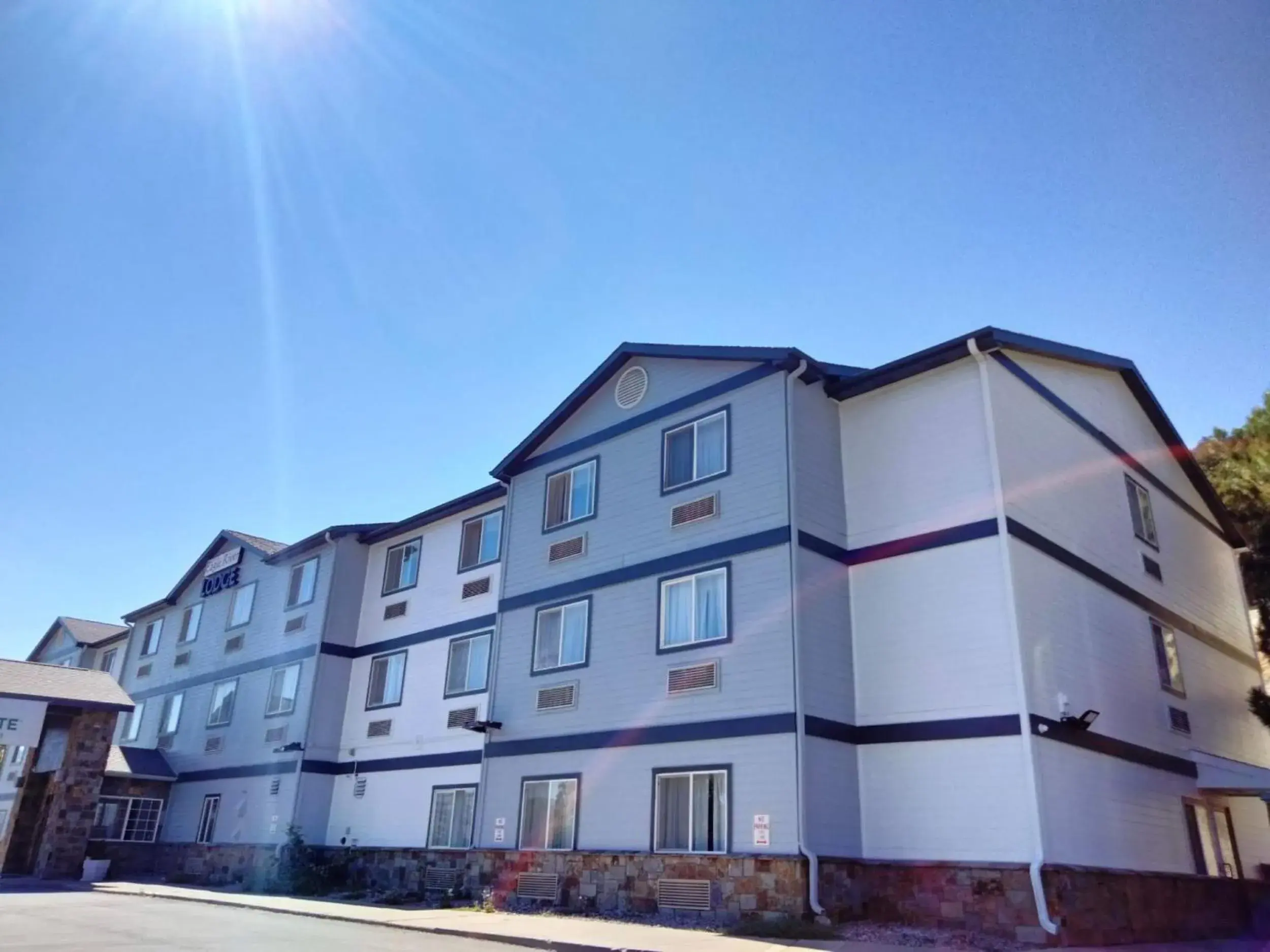 Property building in Wingate by Wyndham Eagle Vail Valley Property building in Wingate by Wyndham Eagle Vail Valley