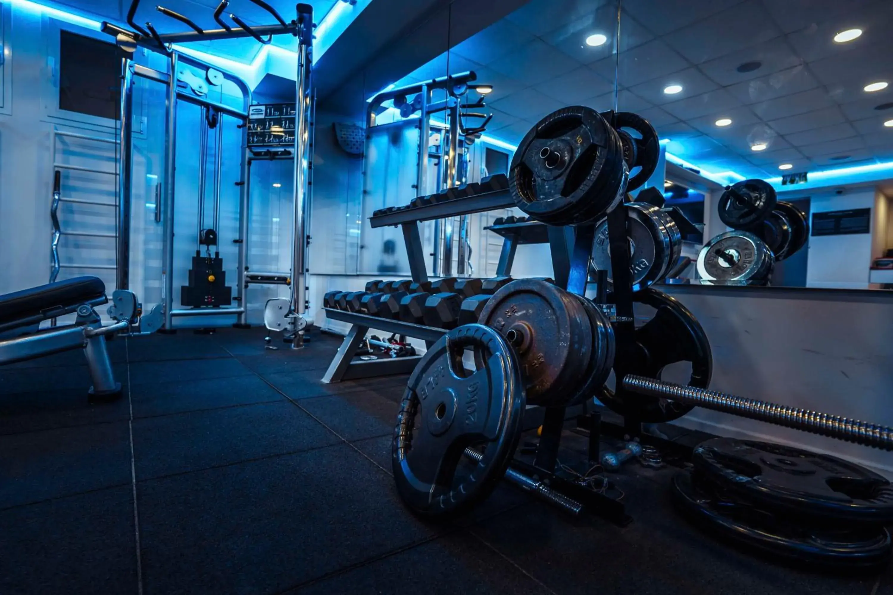 Fitness centre/facilities in Best Western Regency Suites Fitness centre/facilities in Best Western Regency Suites