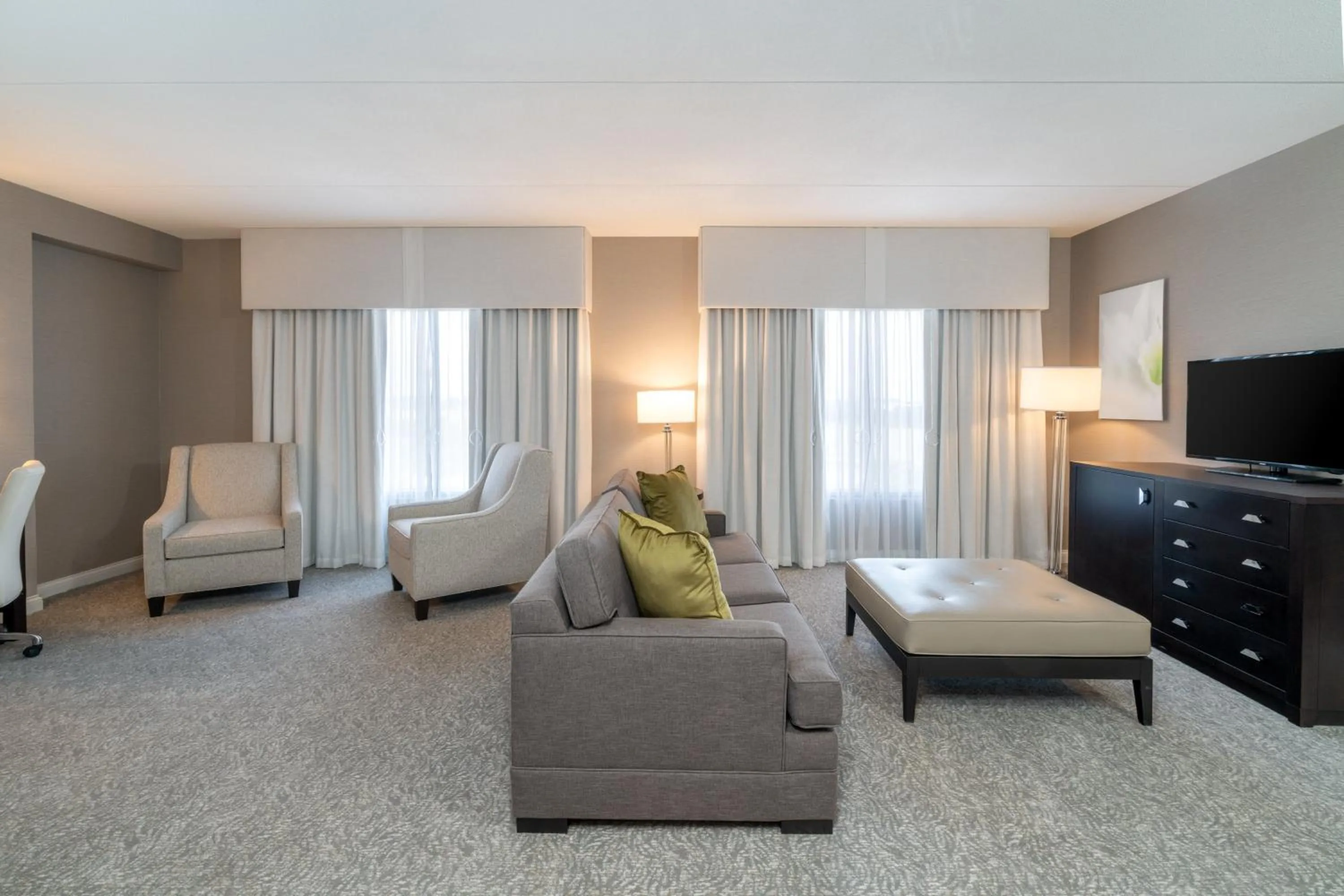 Photo of the whole room in Holiday Inn Wilmington by IHG