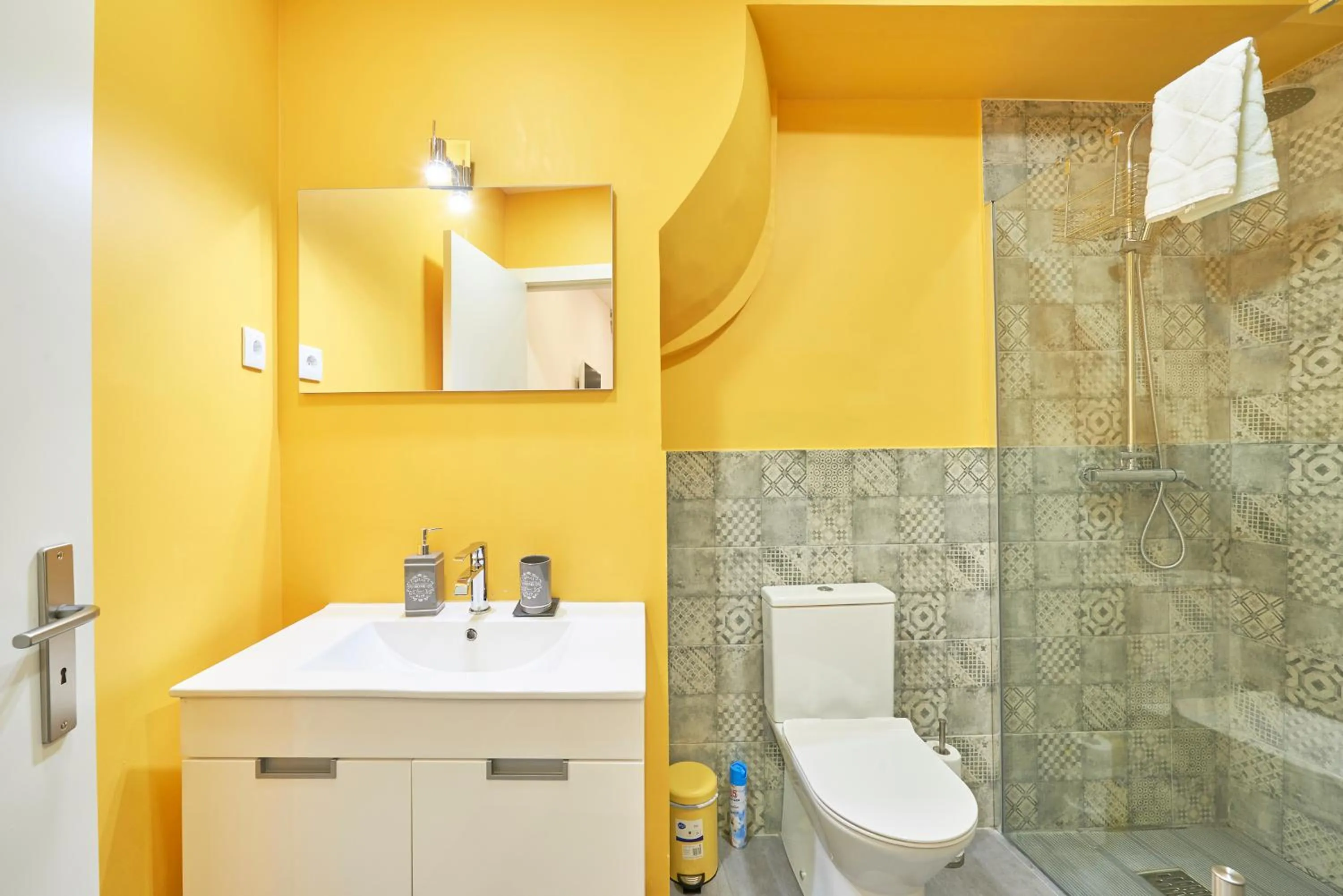 Bathroom in Lisbon Inn Bica Suites