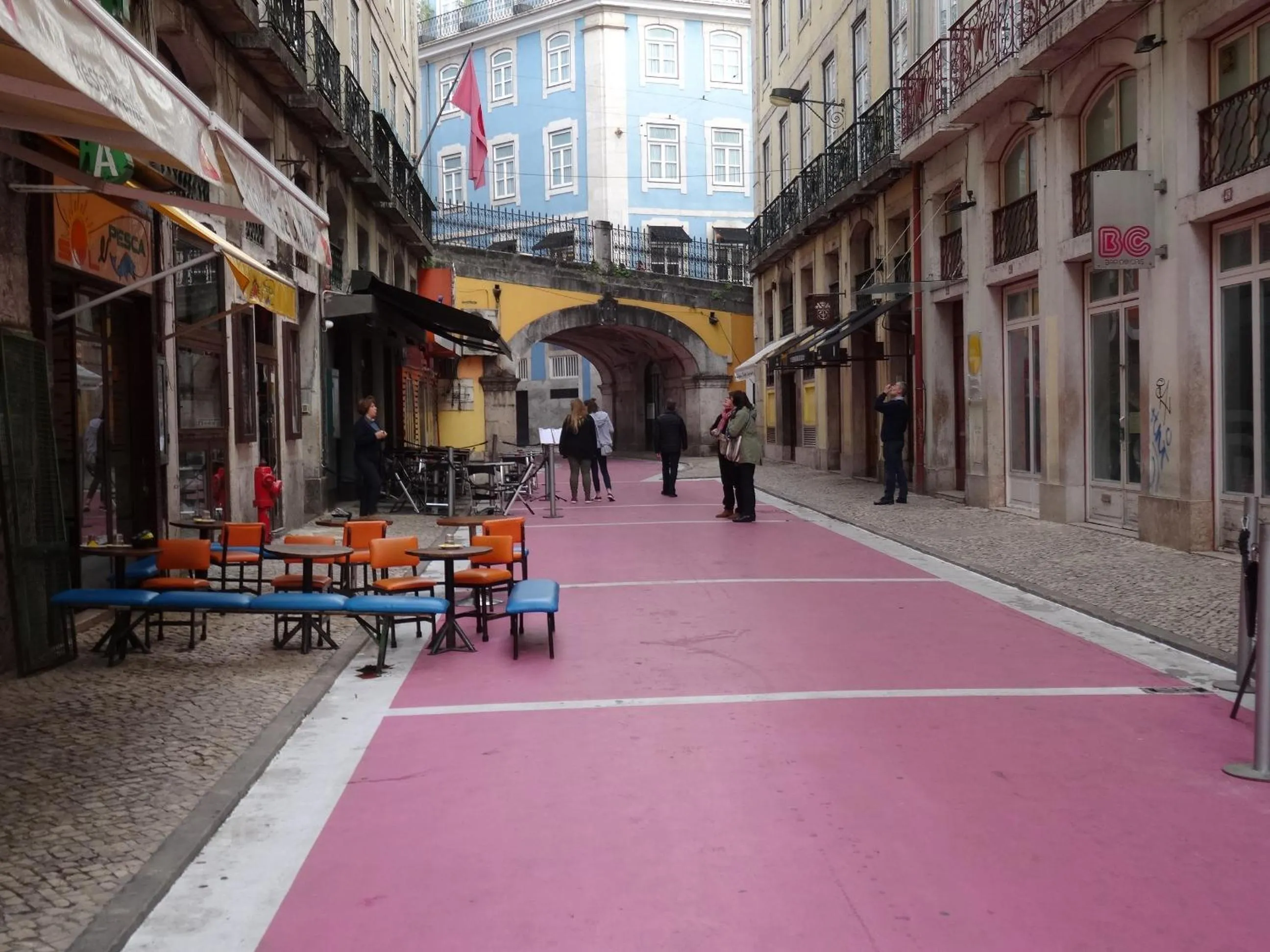 Evening entertainment in Lisbon Inn Bica Suites