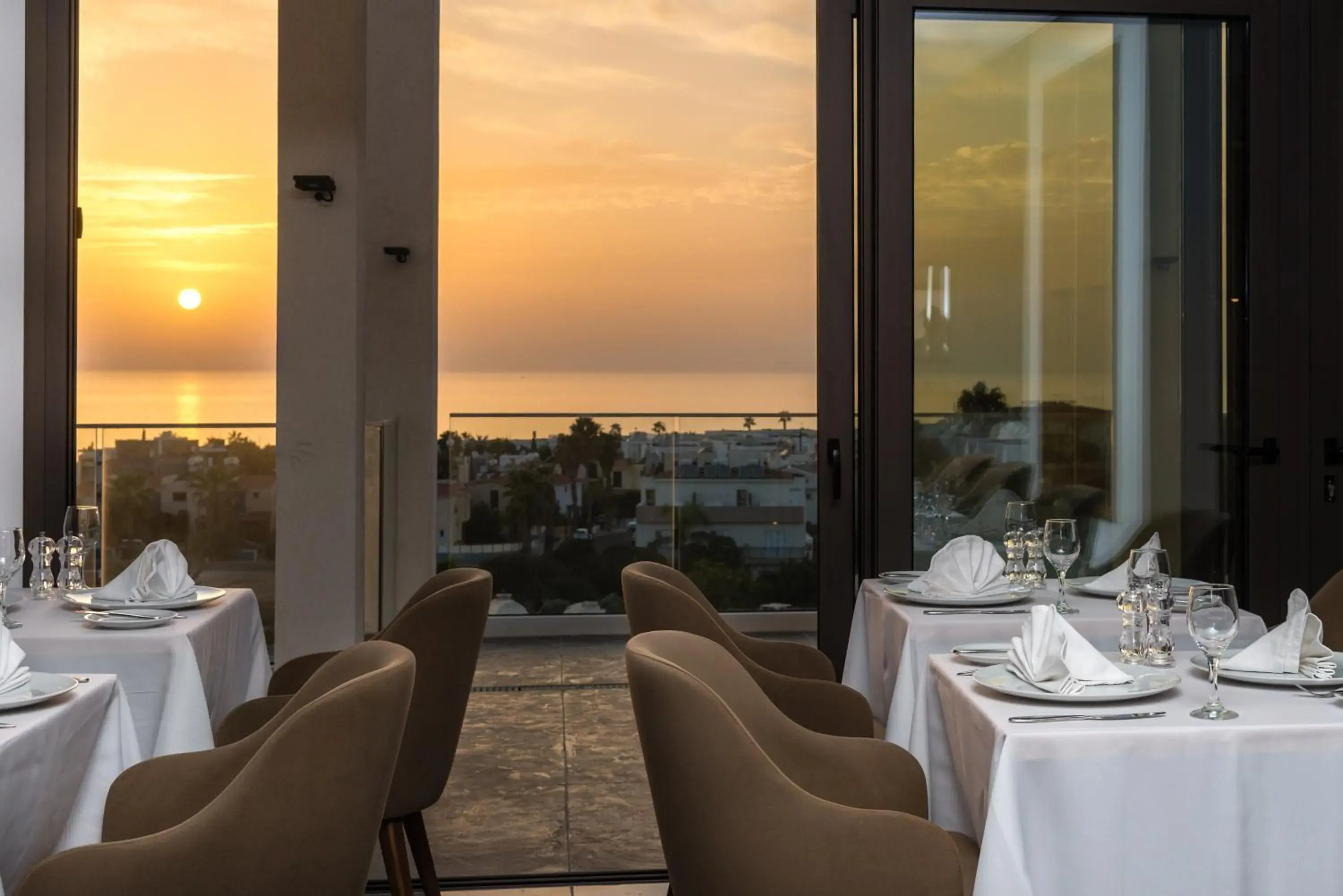Restaurant/places to eat in Kefalos Damon Hotel Apartments Restaurant/places to eat in Kefalos Damon Hotel Apartments
