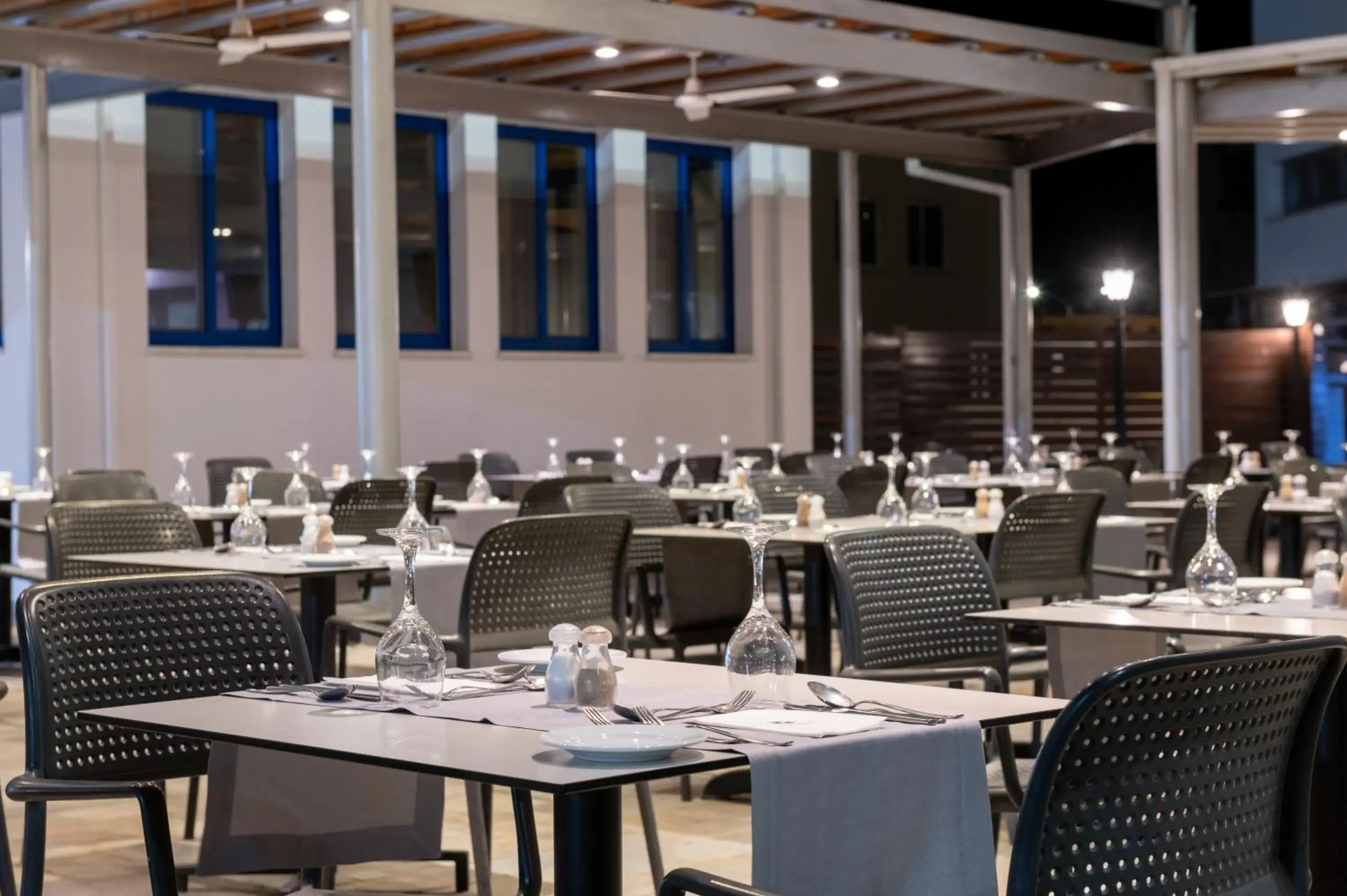 Restaurant/places to eat in Kefalos Damon Hotel Apartments Restaurant/places to eat in Kefalos Damon Hotel Apartments