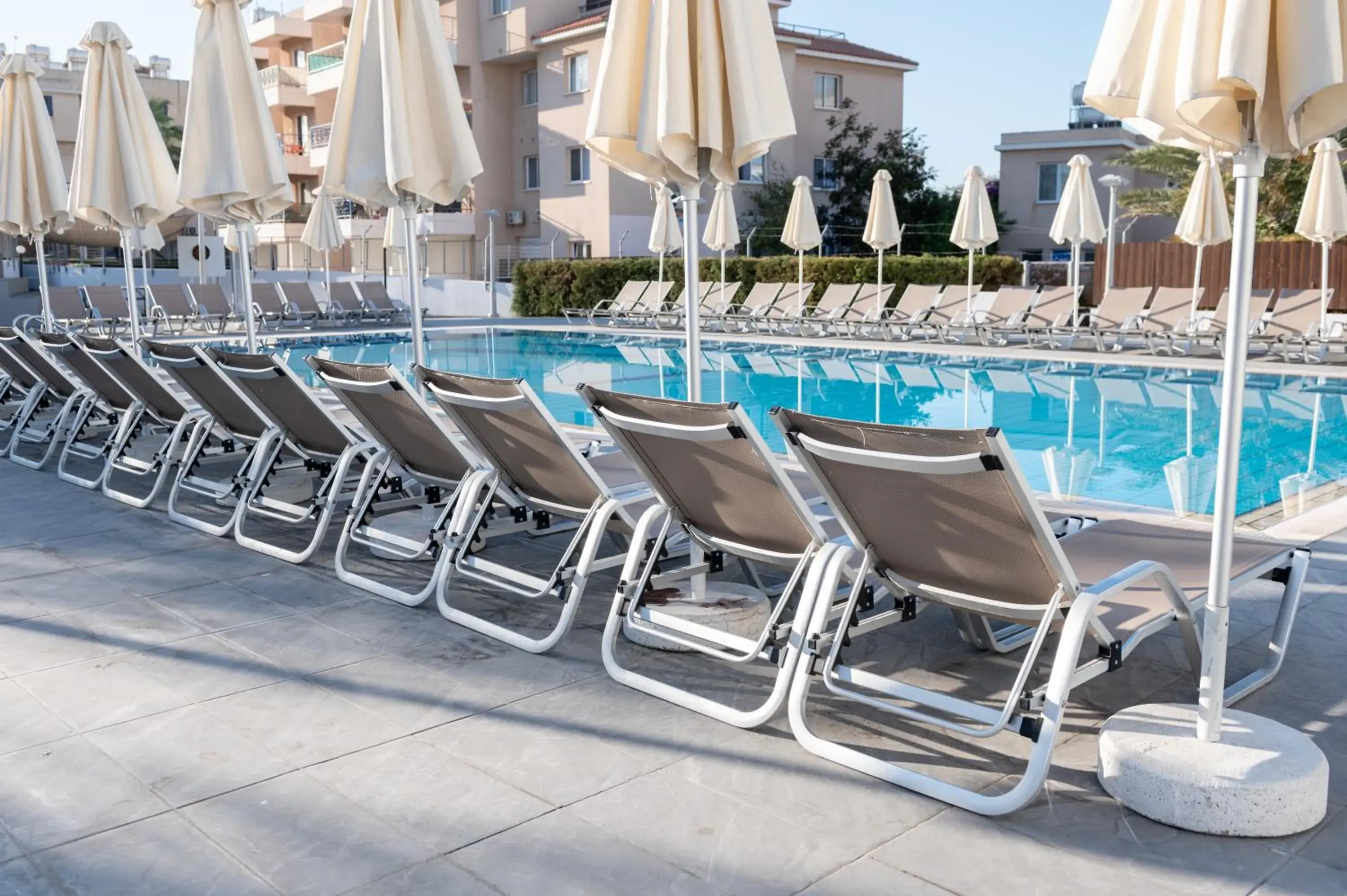 Pool view in Kefalos Damon Hotel Apartments Pool view in Kefalos Damon Hotel Apartments