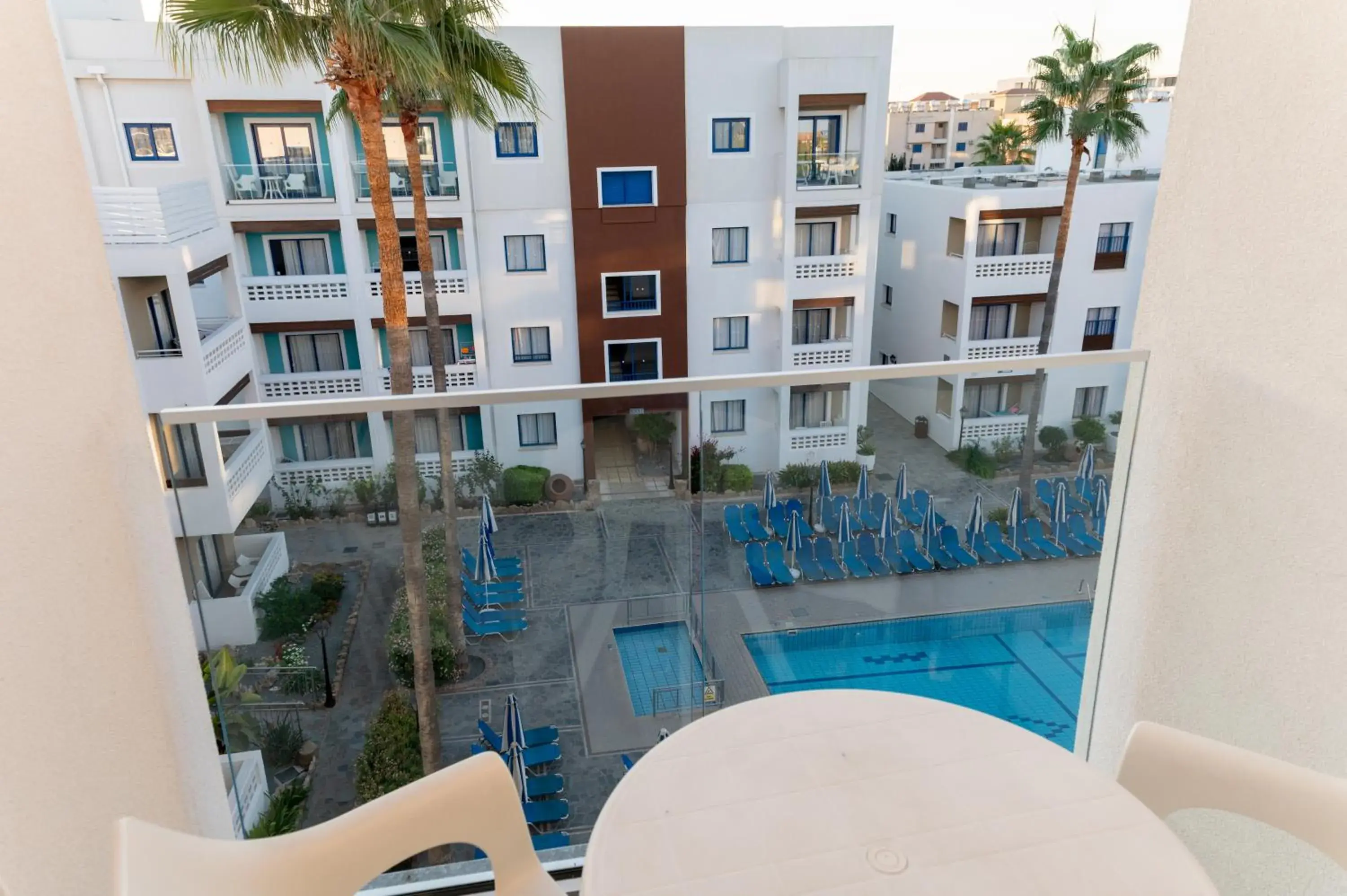 Property building in Kefalos Damon Hotel Apartments Property building in Kefalos Damon Hotel Apartments