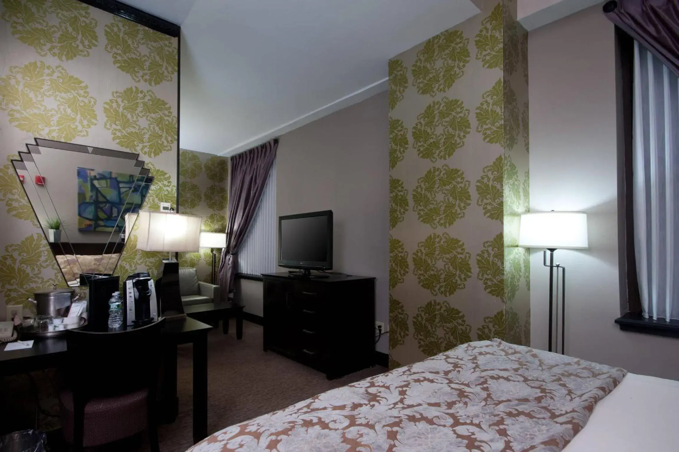 Bedroom, Bed in The Giacomo, an Ascend Collection Hotel Bedroom, Bed in The Giacomo, an Ascend Collection Hotel