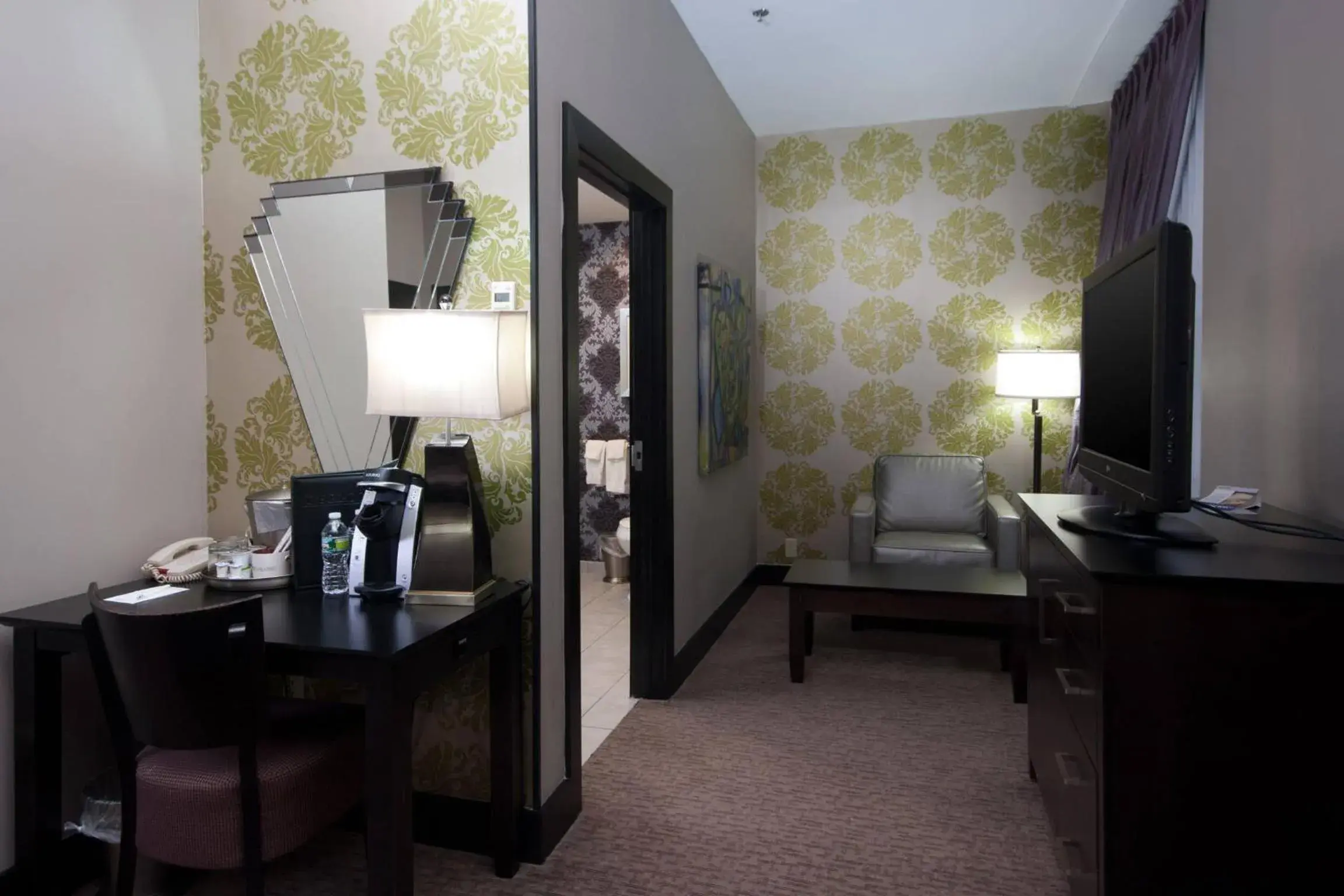 Bedroom, Bed in The Giacomo, an Ascend Collection Hotel Bedroom, Bed in The Giacomo, an Ascend Collection Hotel