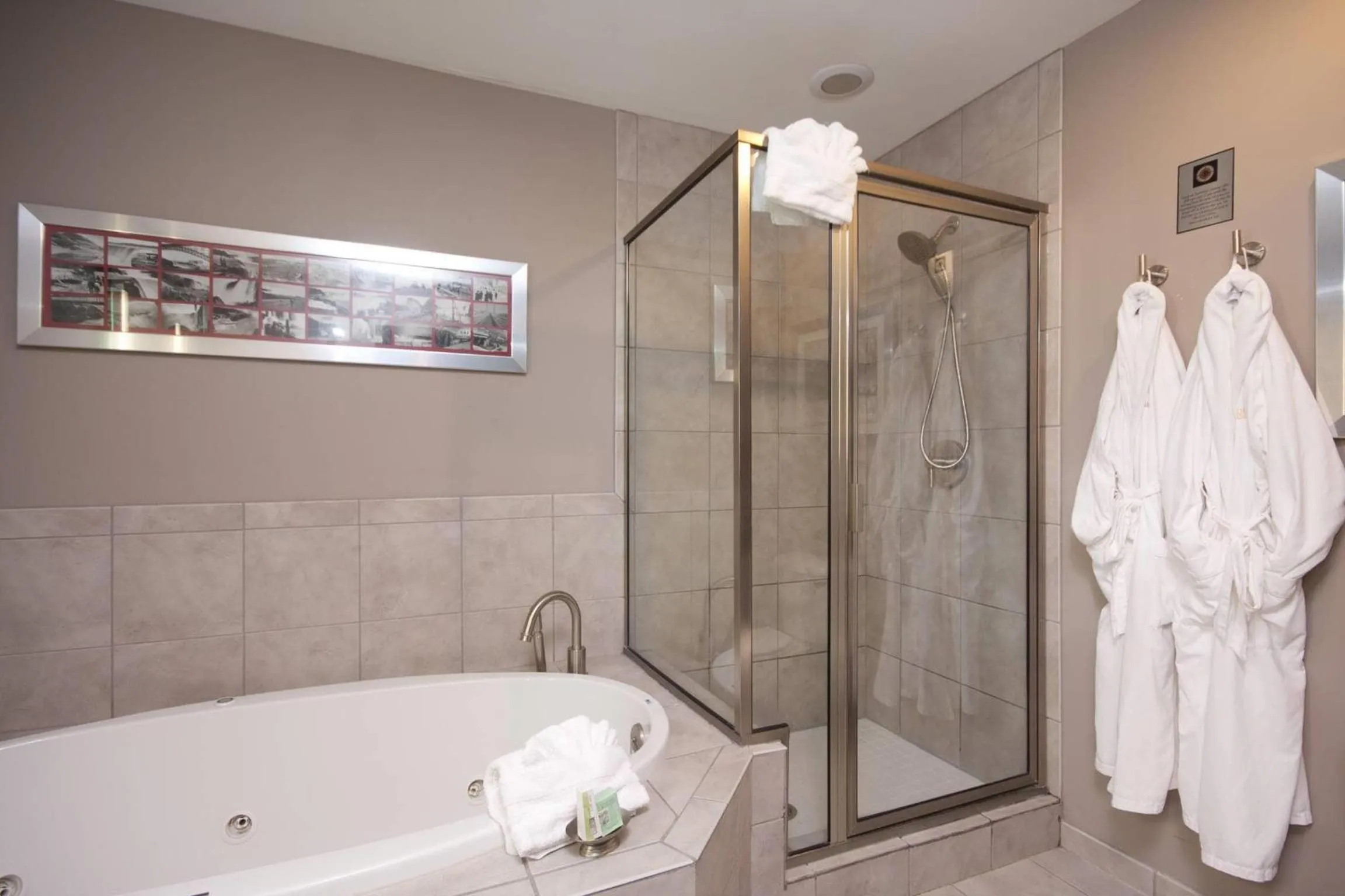 Bedroom in The Giacomo, an Ascend Collection Hotel