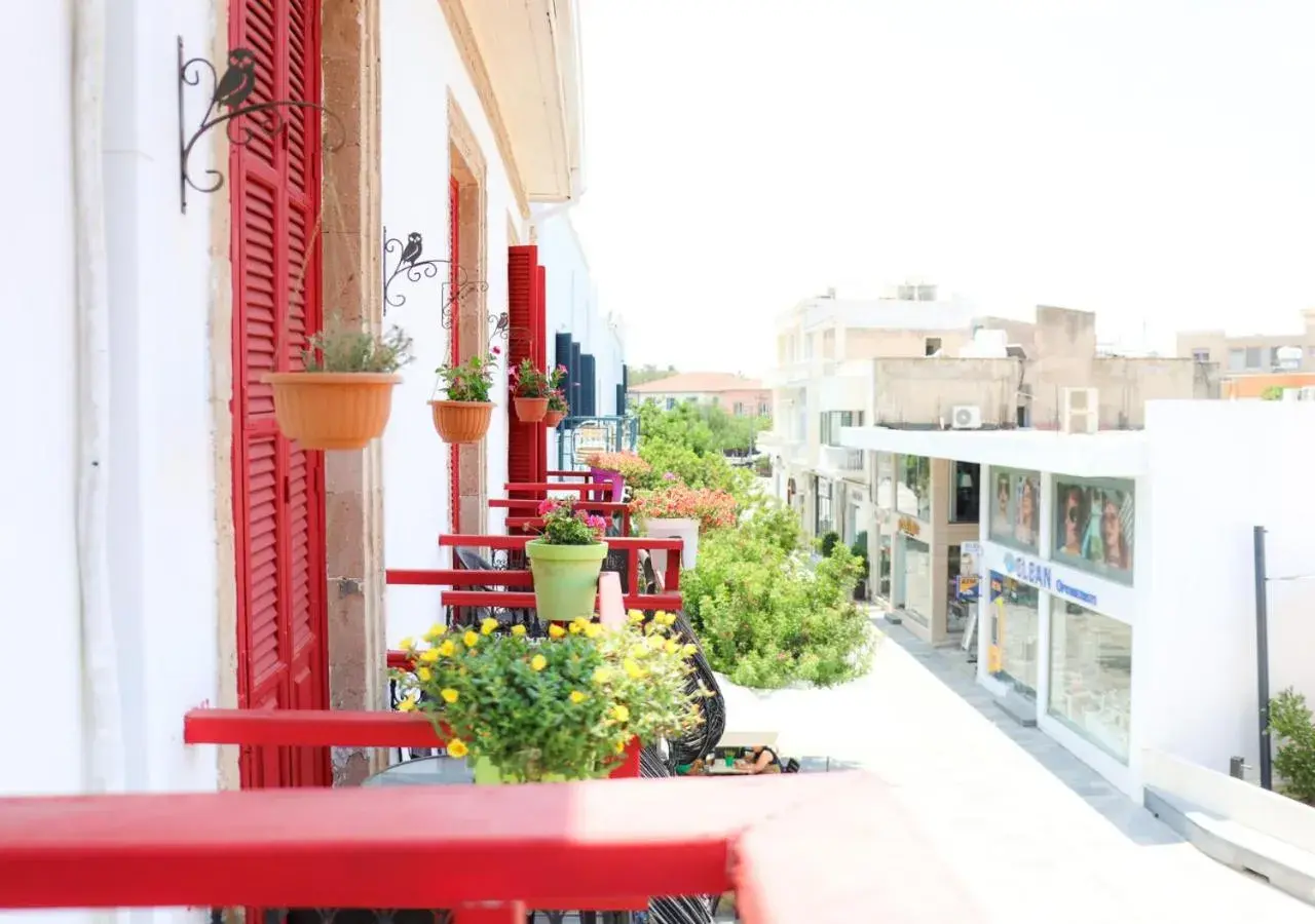 Kiniras Traditional Hotel & Restaurant Kiniras Traditional Hotel & Restaurant