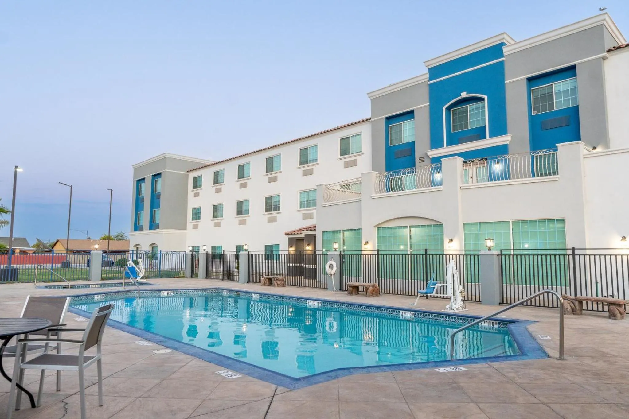 Swimming pool in Holiday Inn Express Hotel & Suites El Centro by IHG