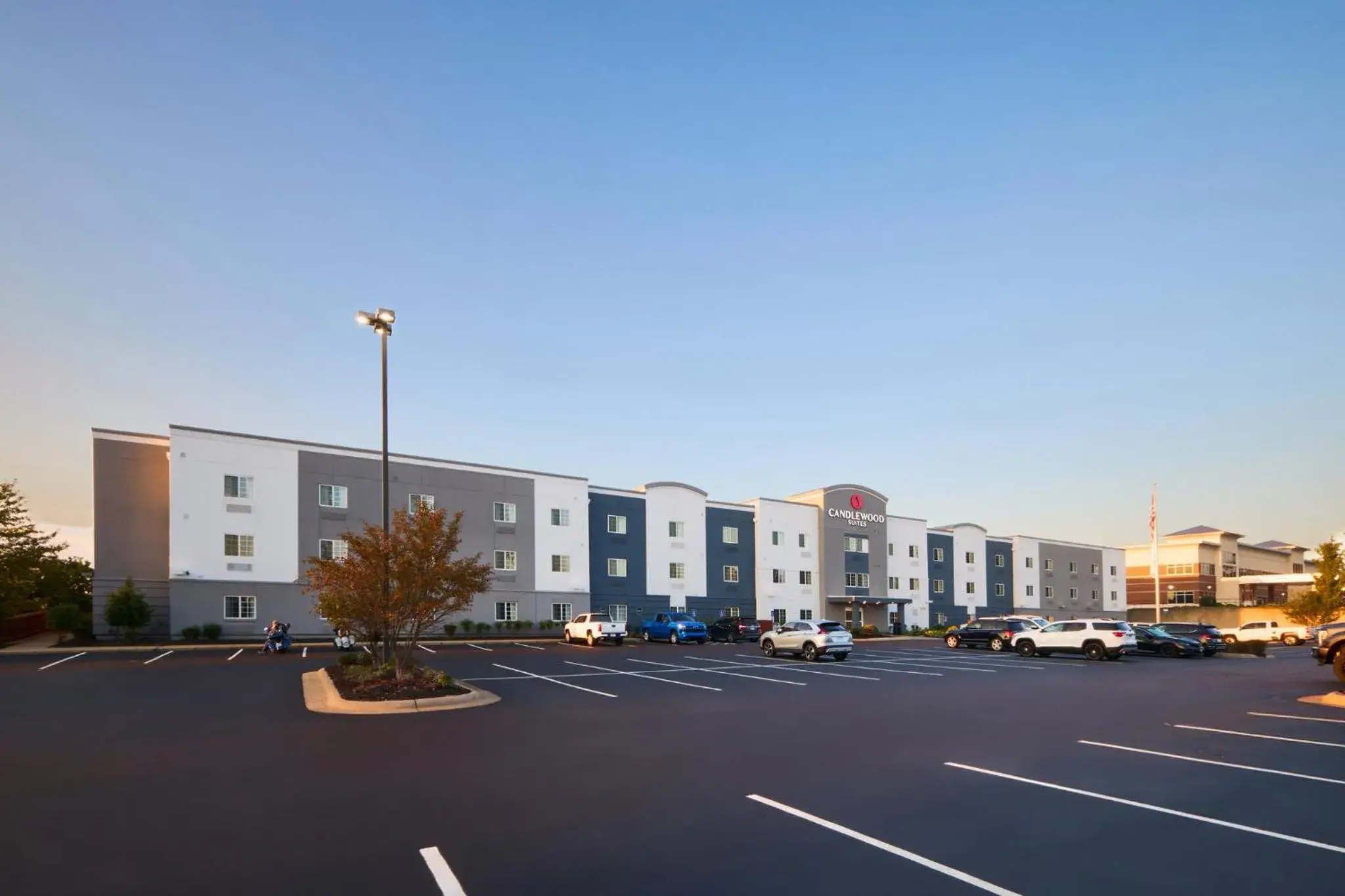 Property building in Candlewood Suites Hot Springs by IHG Property building in Candlewood Suites Hot Springs by IHG