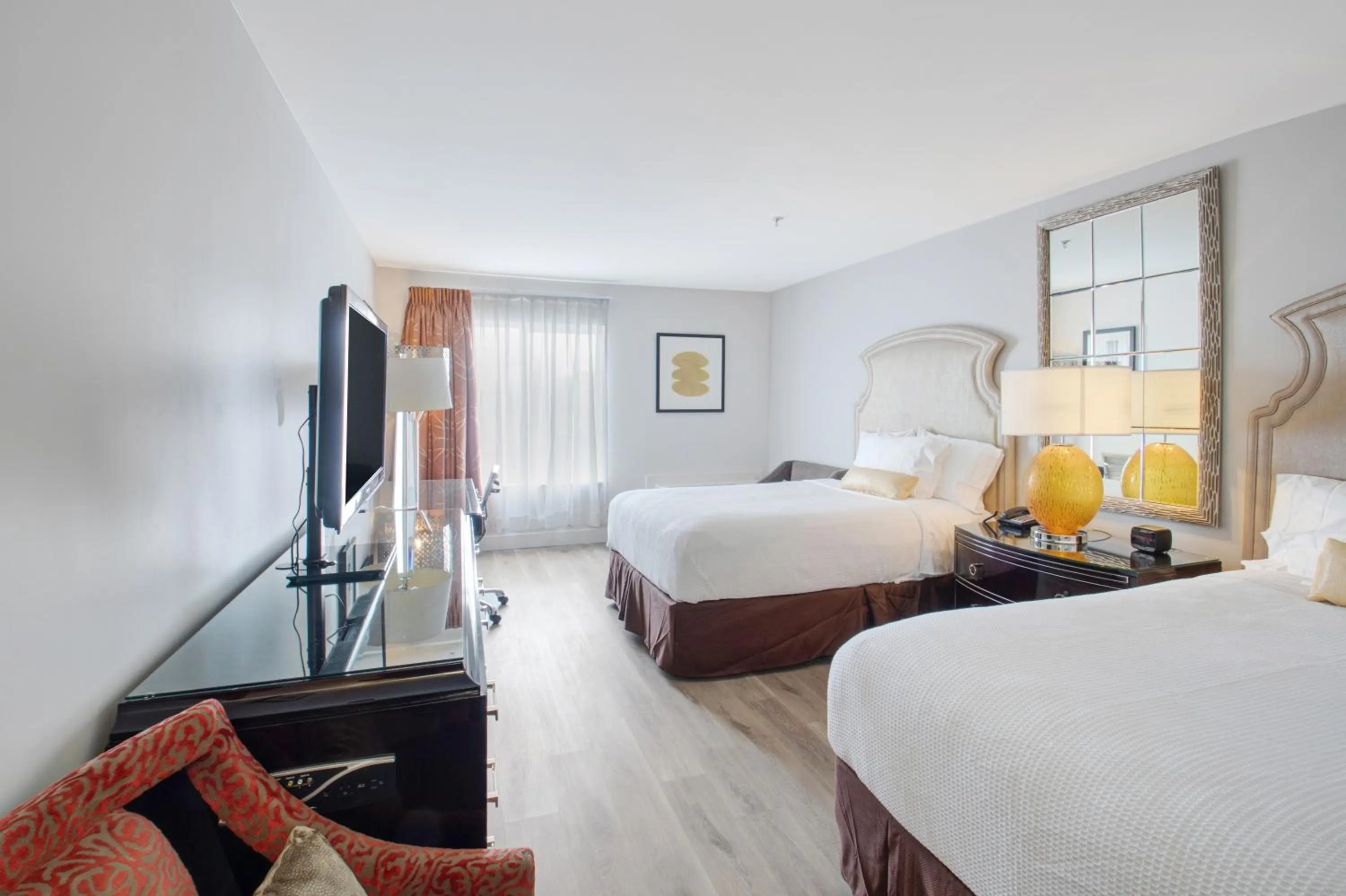 Photo of the whole room, Bed in Elkotel