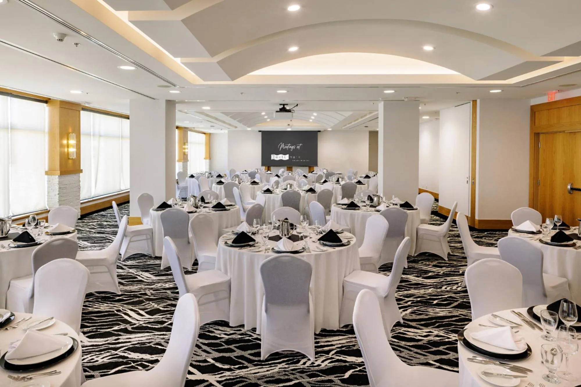 Meeting/conference room in Watermark Beach Resort