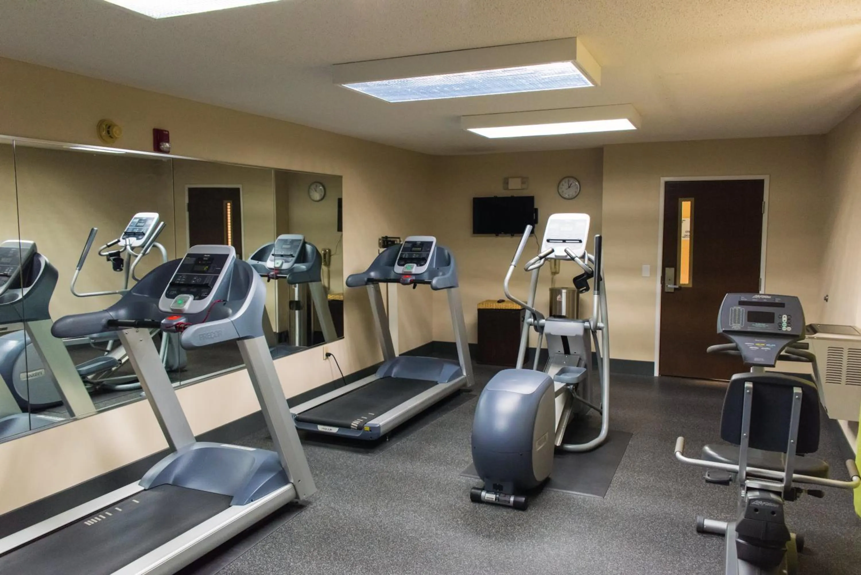 Spa and wellness centre/facilities in Holiday Inn Express Hotel & Suites Kinston by IHG