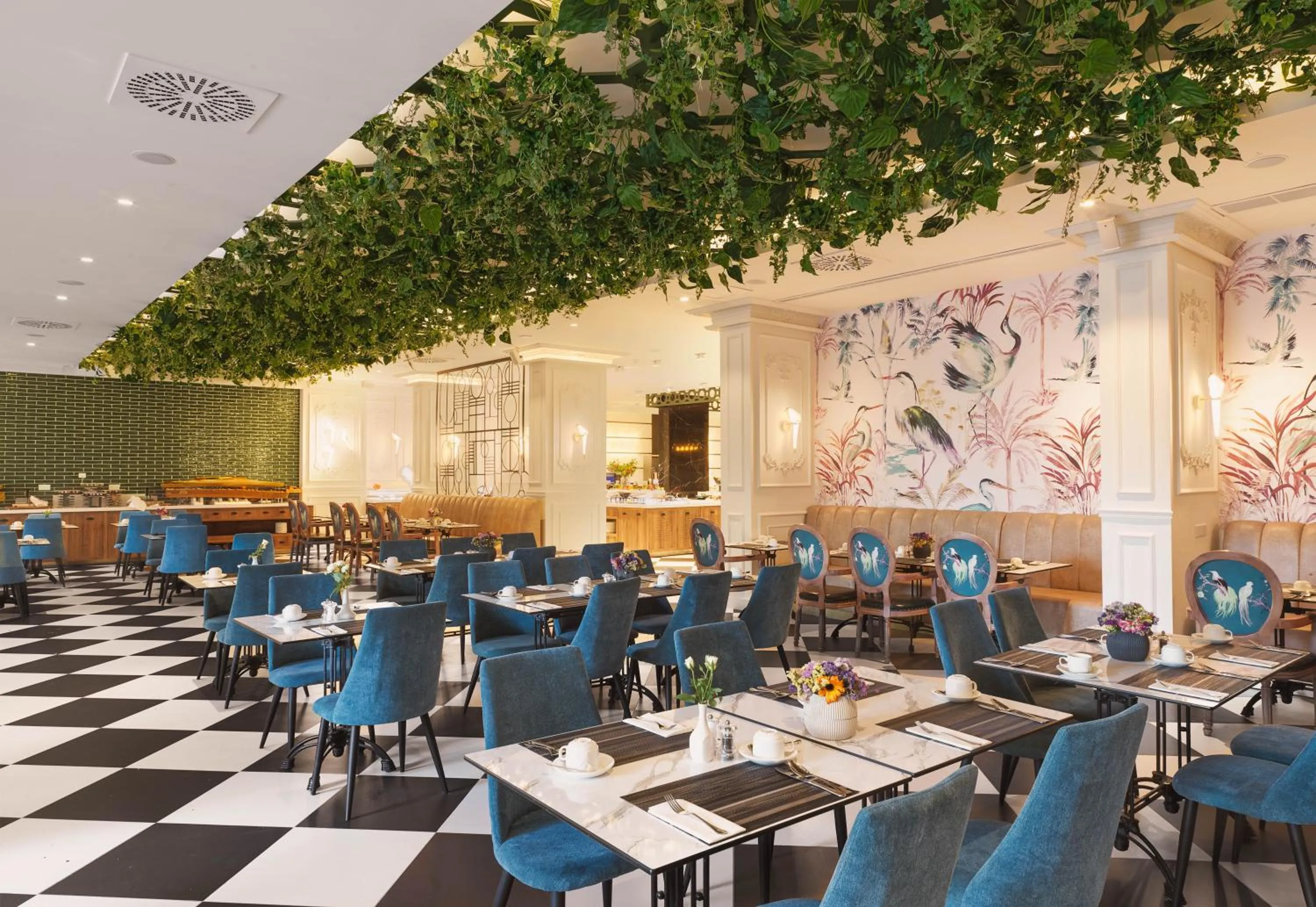 Restaurant/places to eat in The GrandResort - Limited Edition by Leonardo Hotels