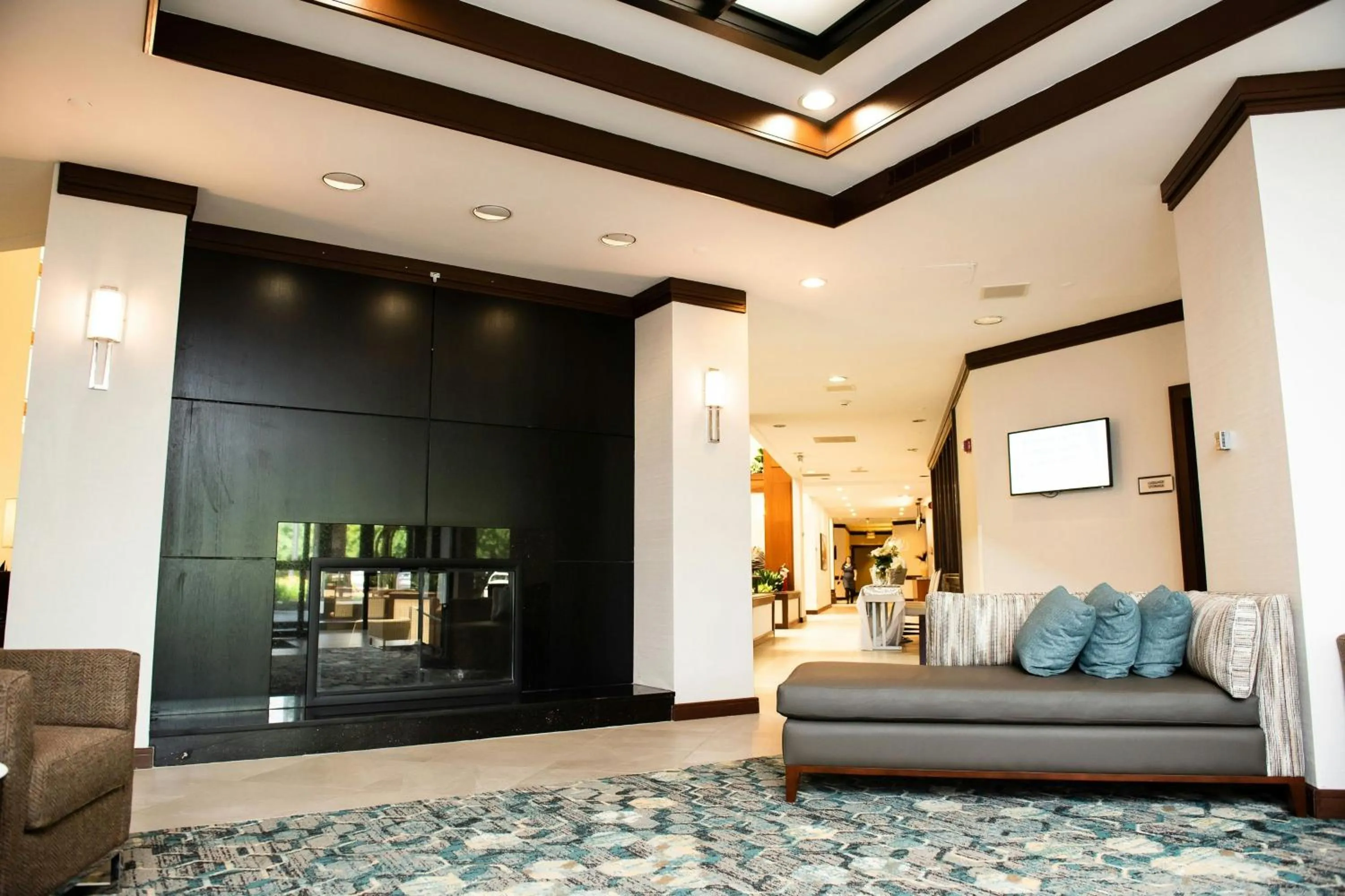 Lobby or reception in Hotel Auburn Hills