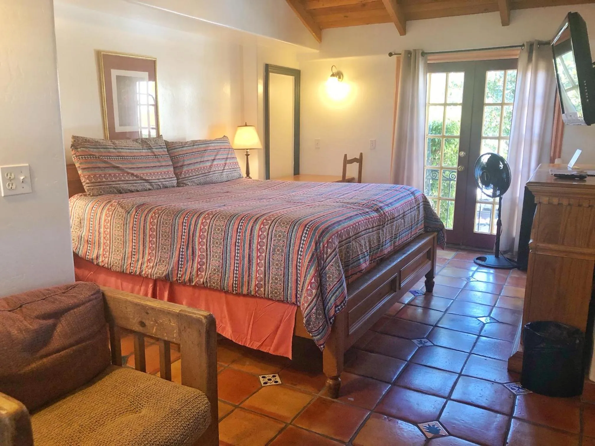 Bed in Ala Mar by the Sea