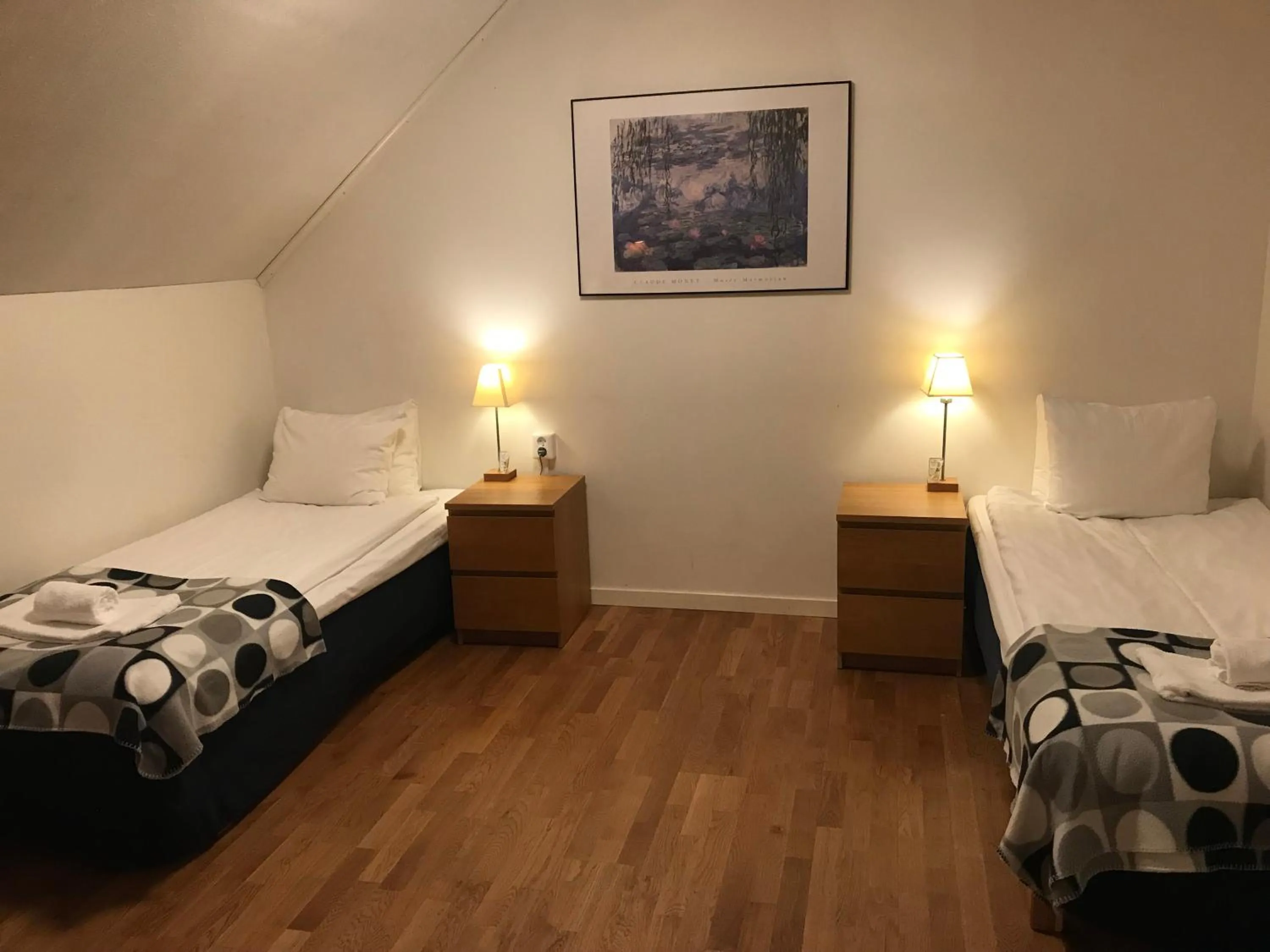 Bedroom, Bed in Port Hotel