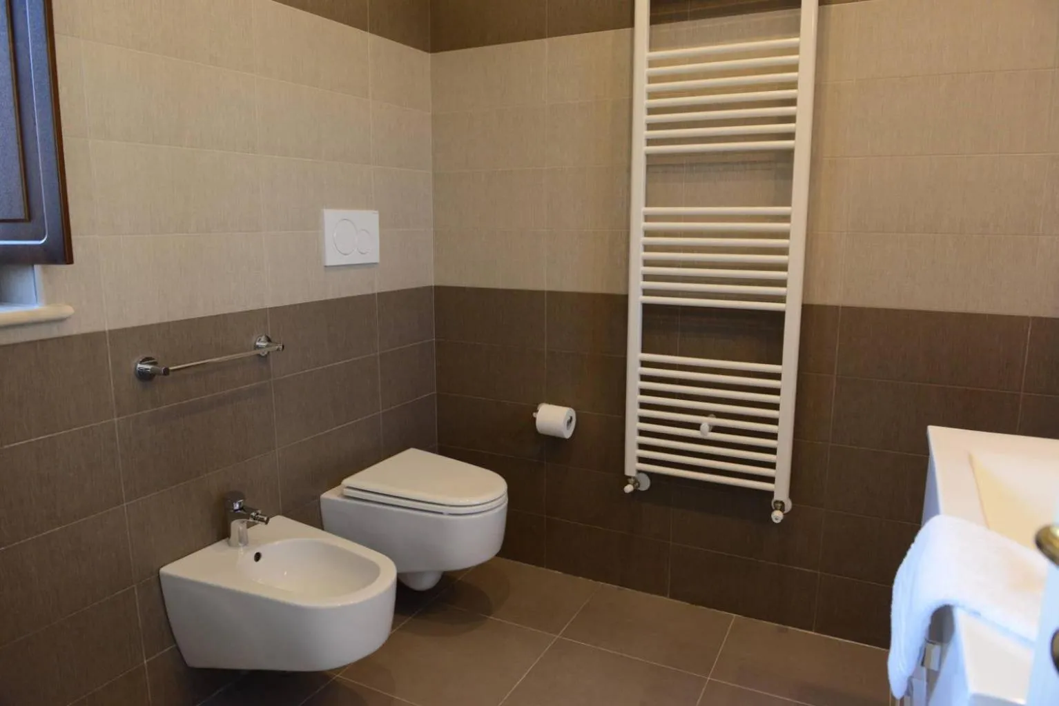 Toilet in Domus Antiqua Residence