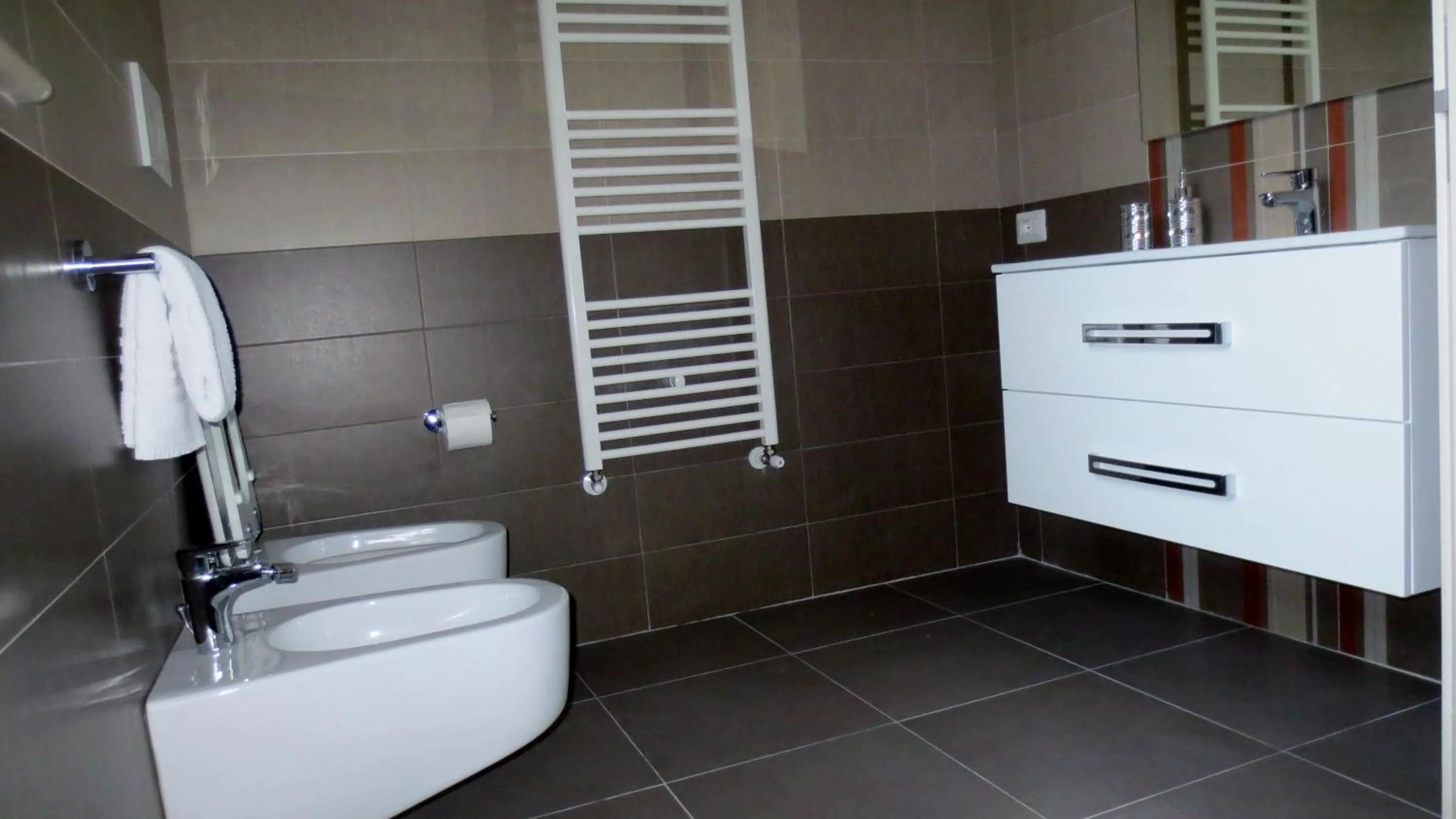 Bathroom in Domus Antiqua Residence