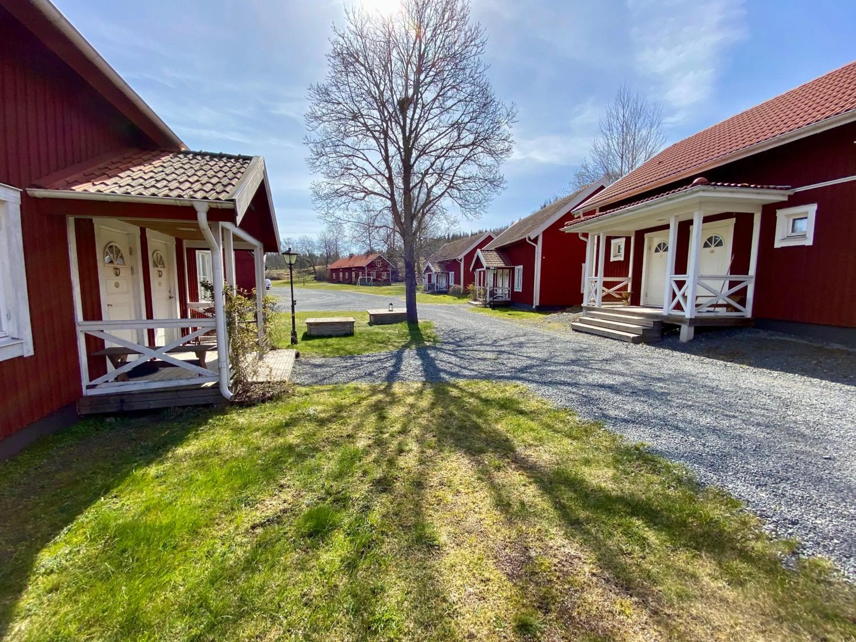 Facade/entrance in Wallby Säteri