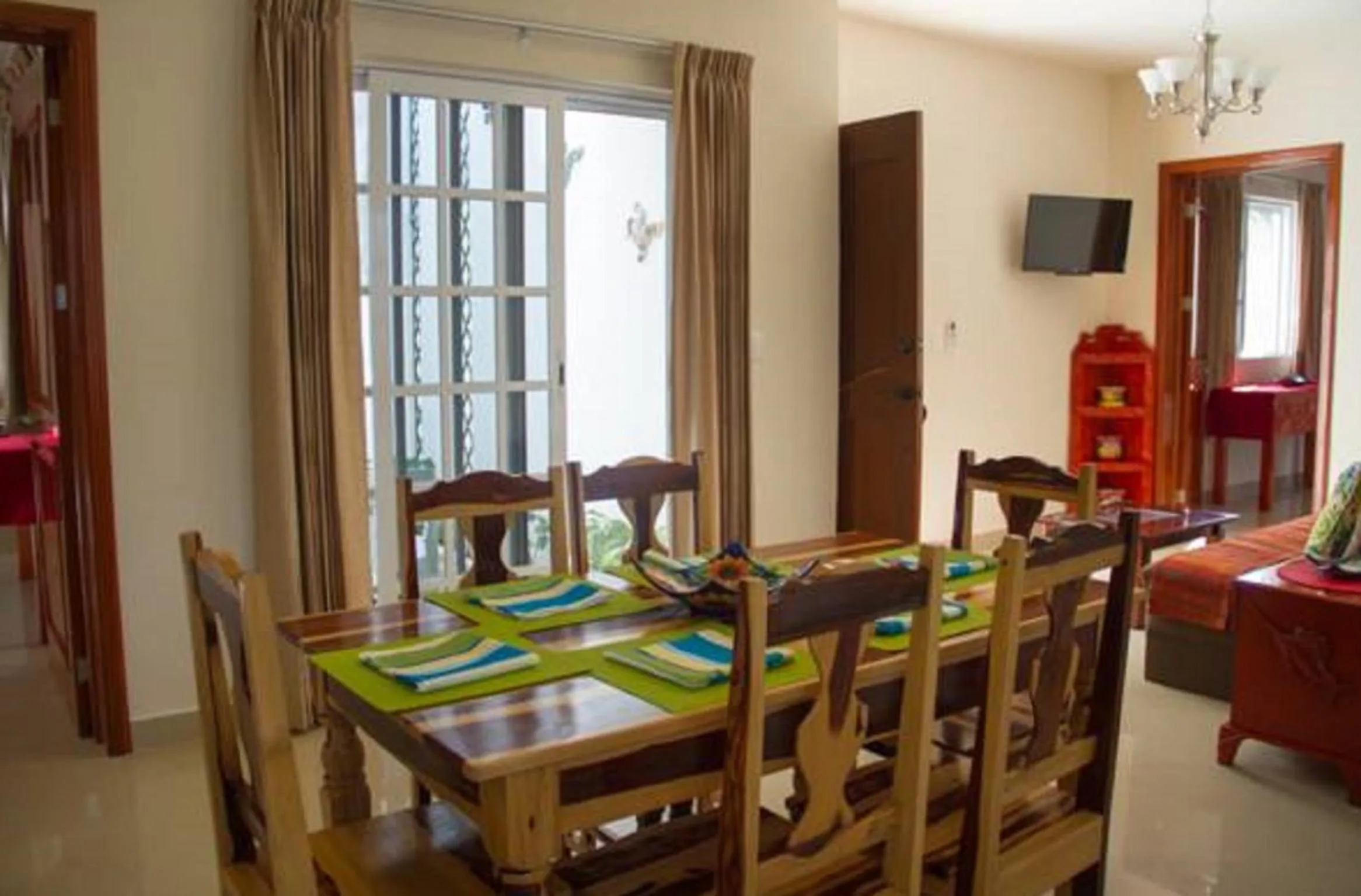 Dining area in Villas Keh