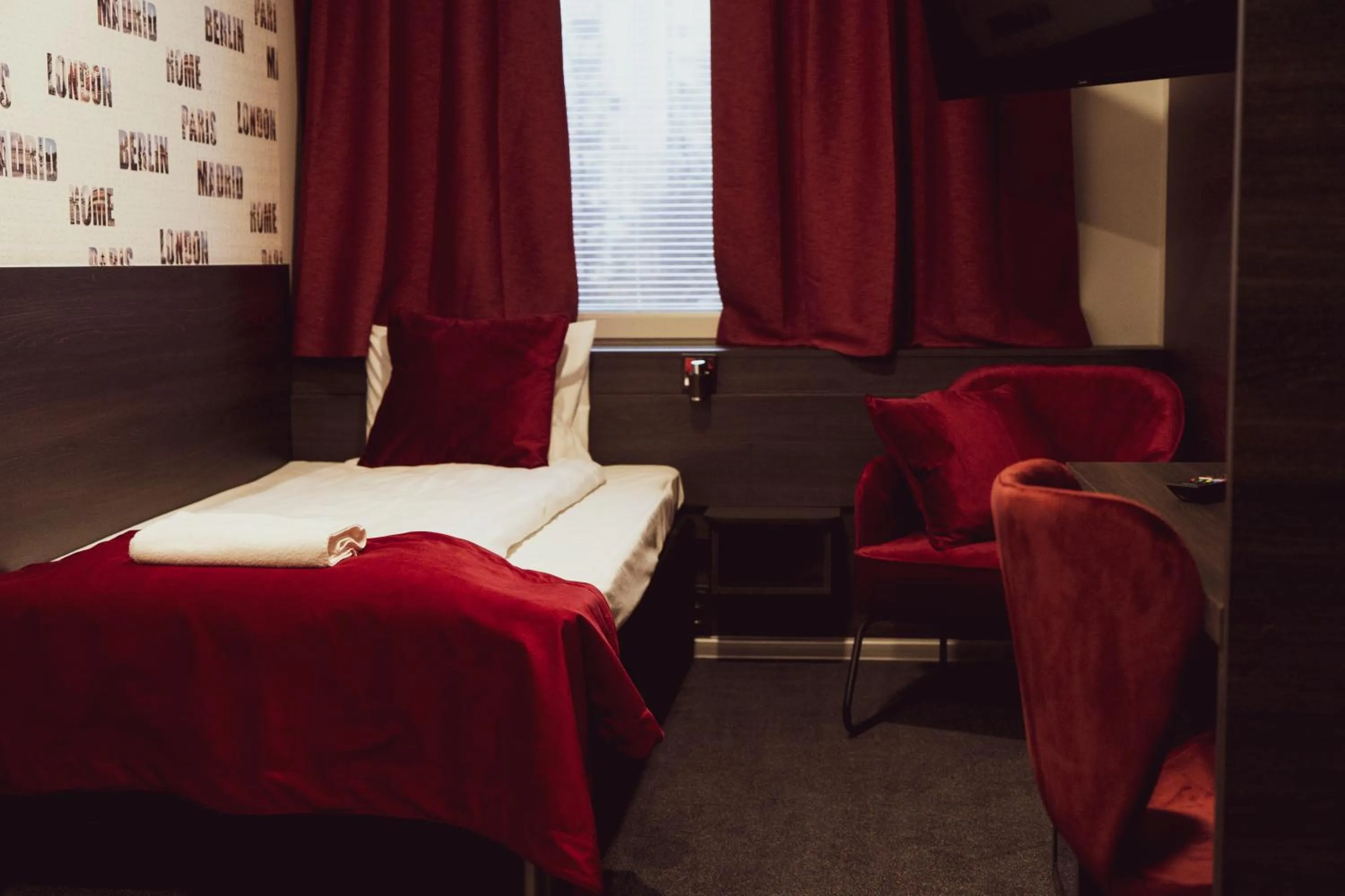 Bed in Liljeholmens Stadshotell