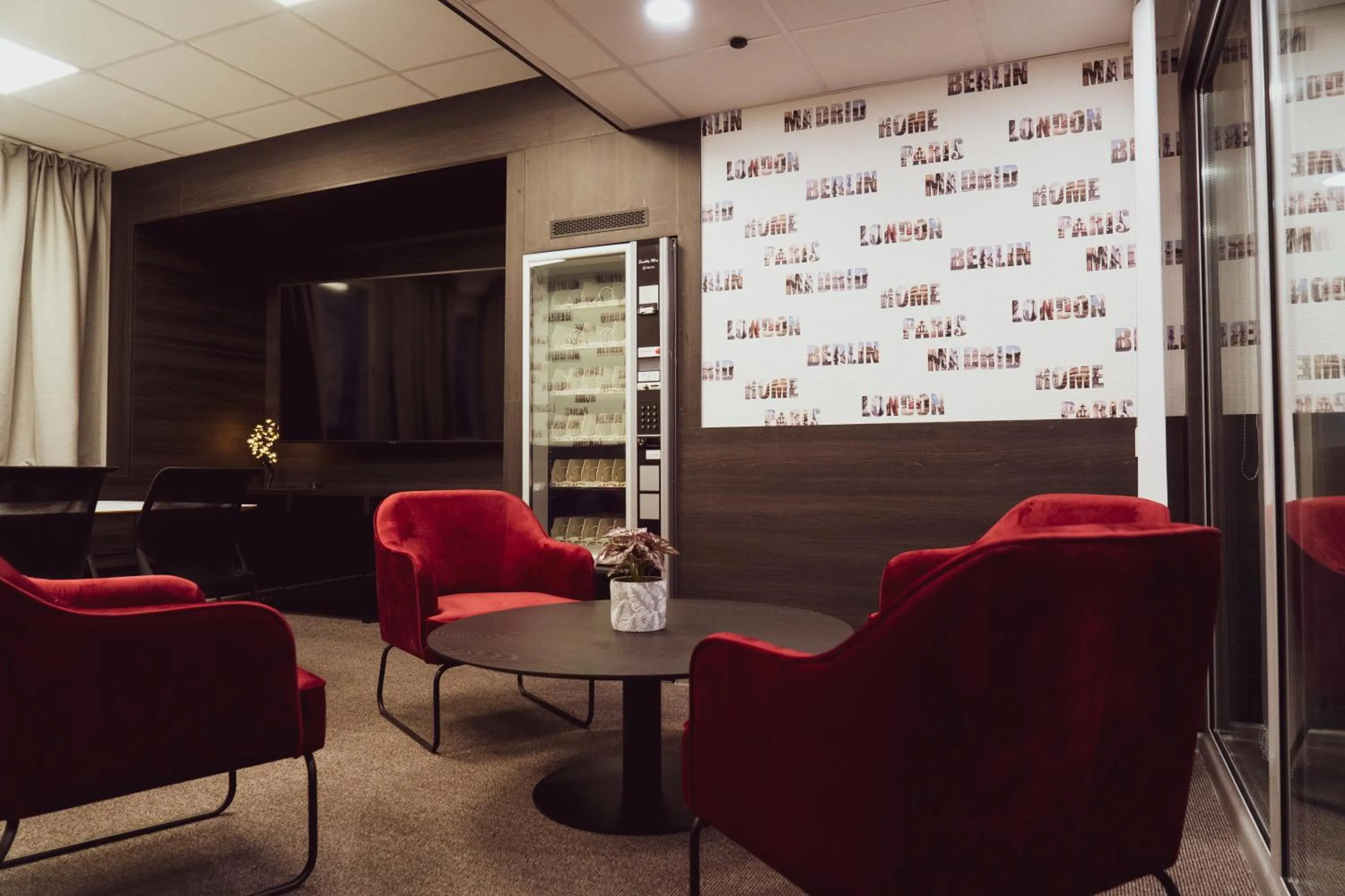 Seating area in Liljeholmens Stadshotell