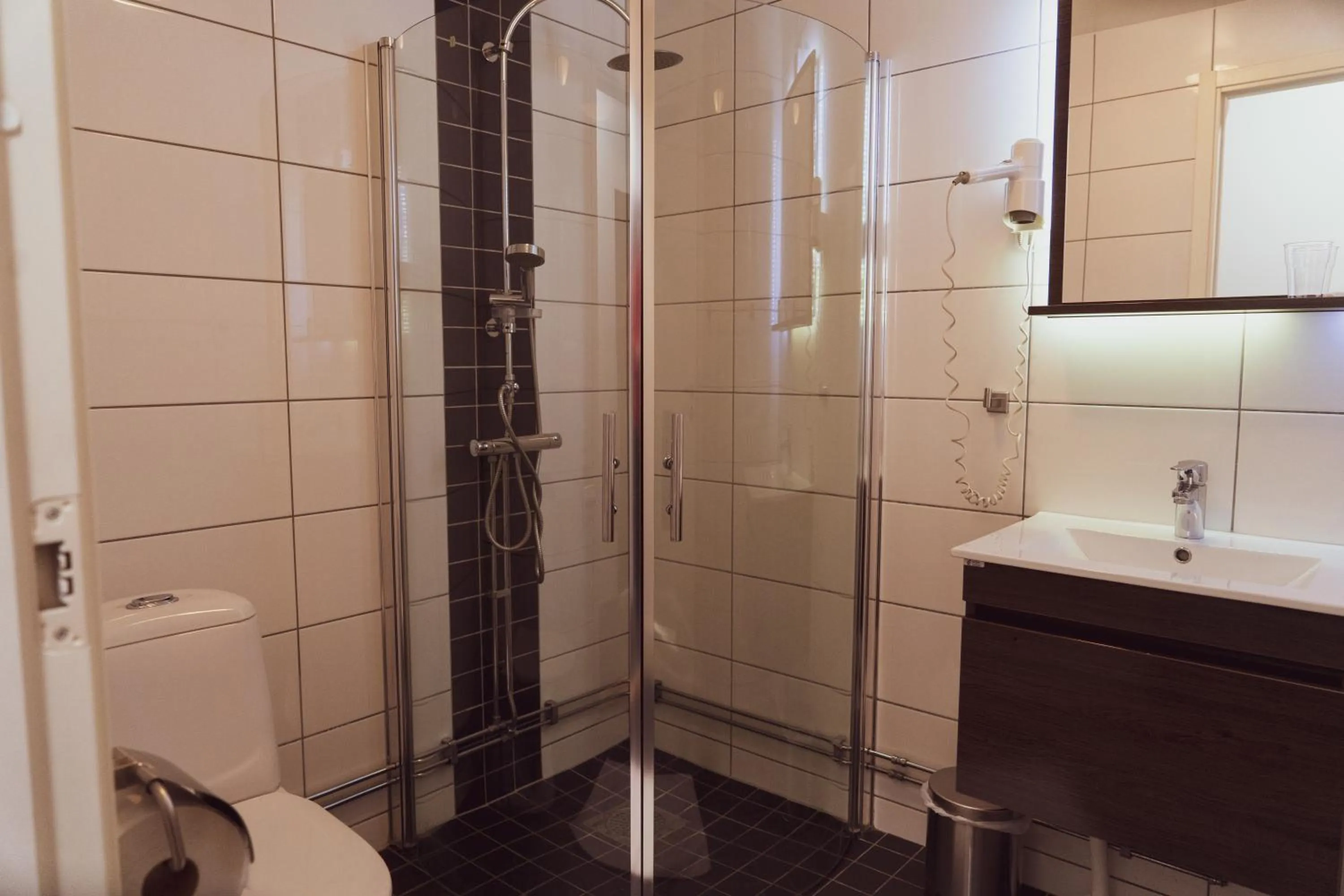 Bathroom in Liljeholmens Stadshotell