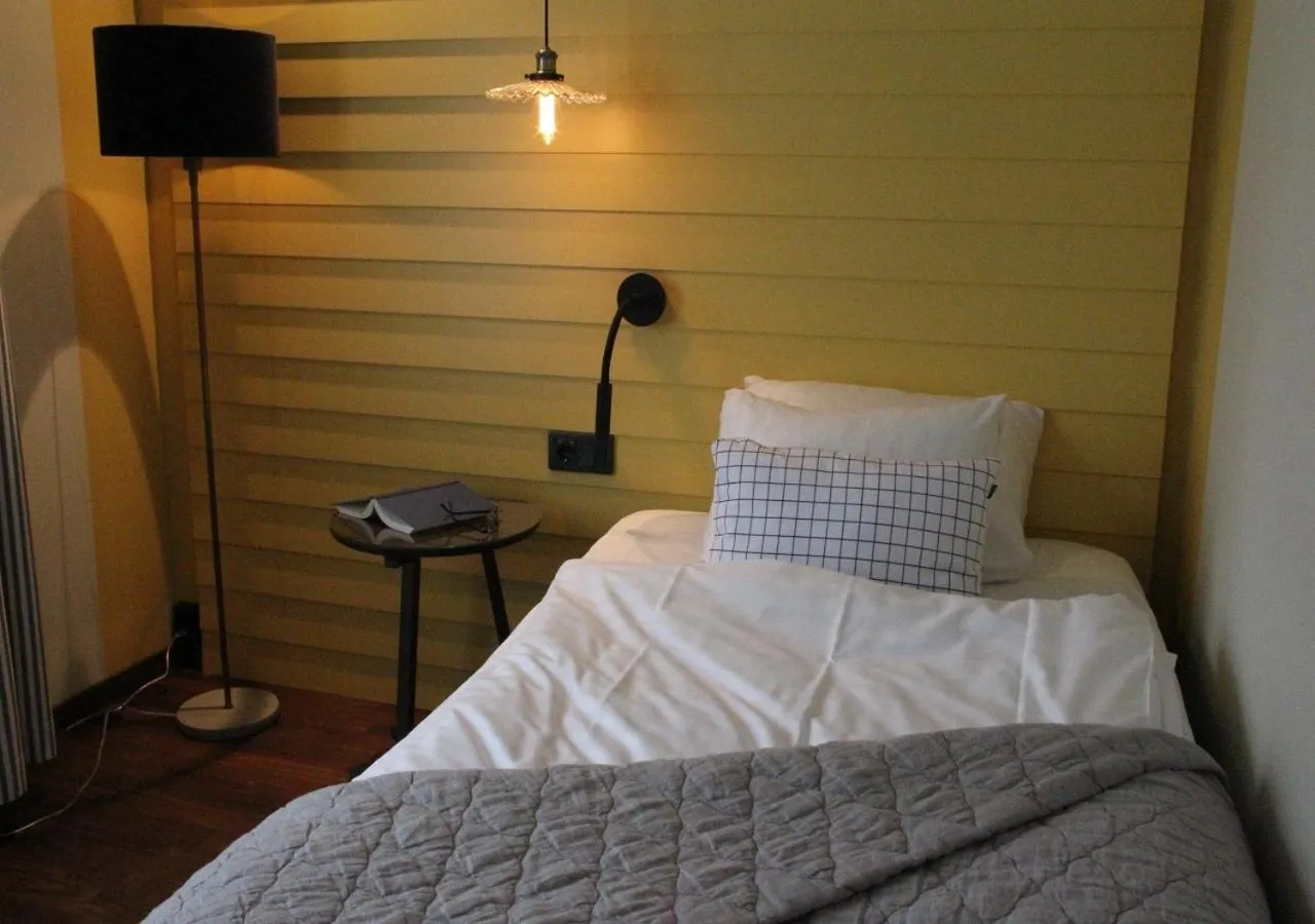 Bed in Nynäs Havsbad