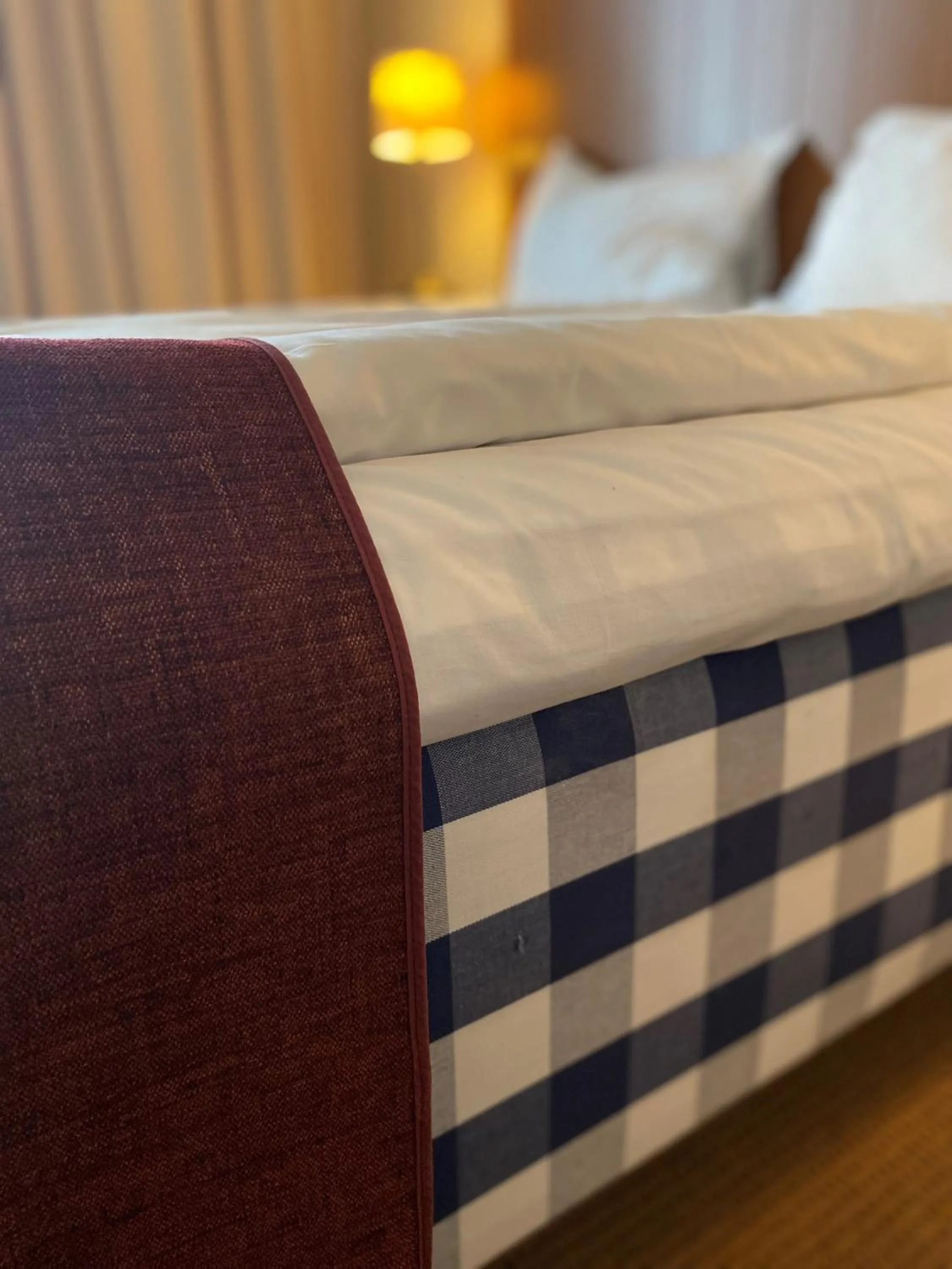 Bed in Hotel Bishops Arms Köping