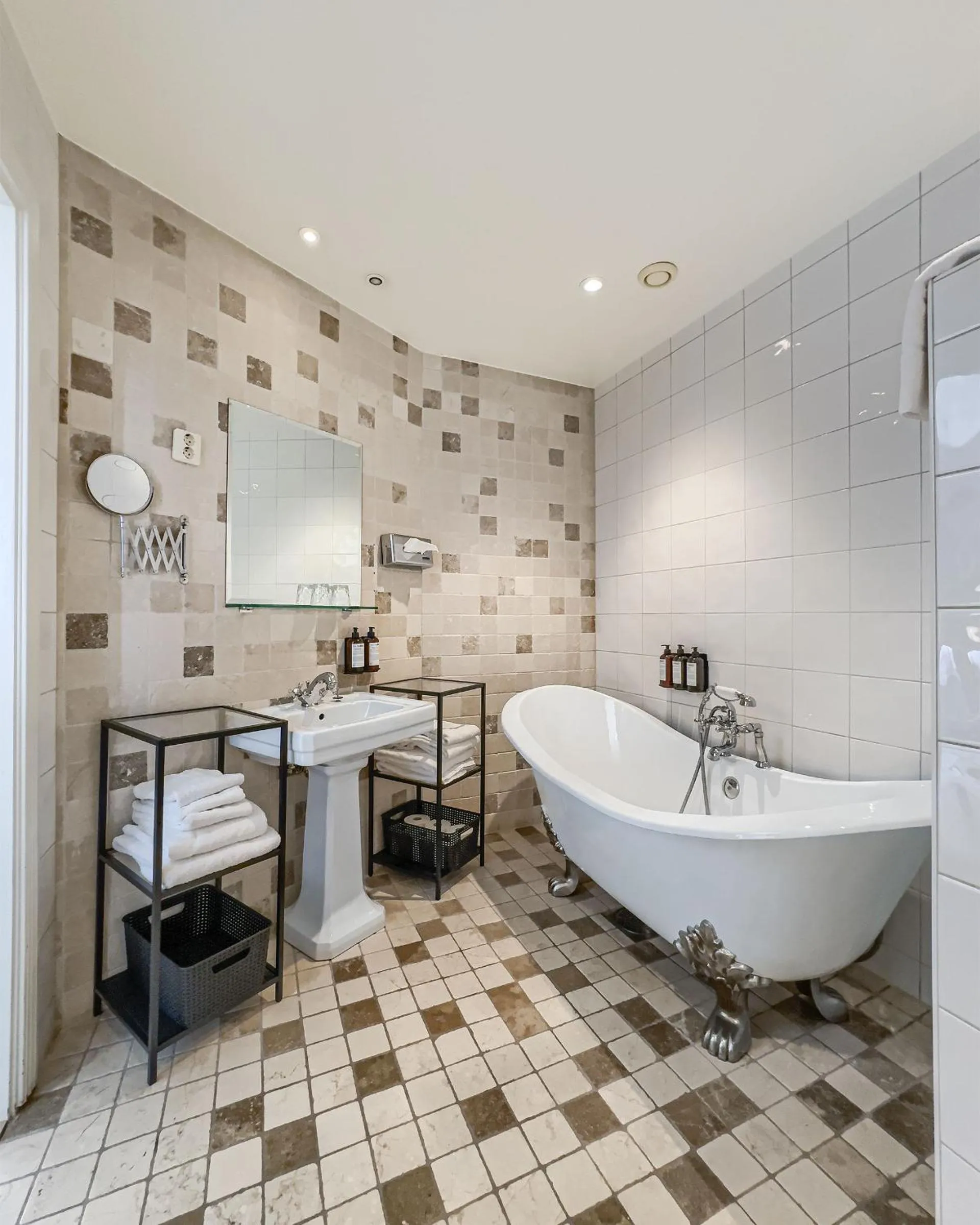 Bathroom in Waxholms Hotell