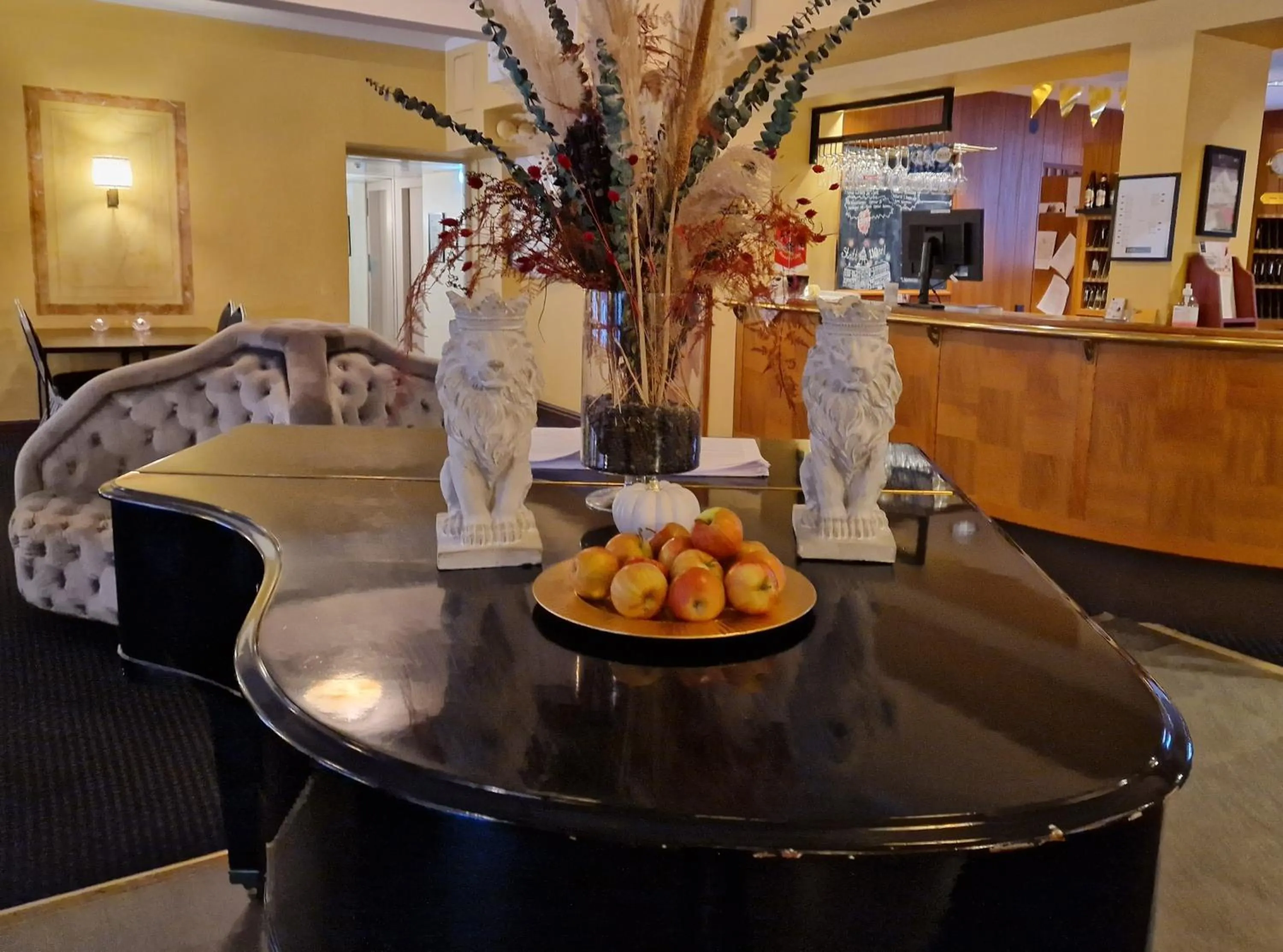 Lobby or reception in First Hotel Statt Örnsköldsvik