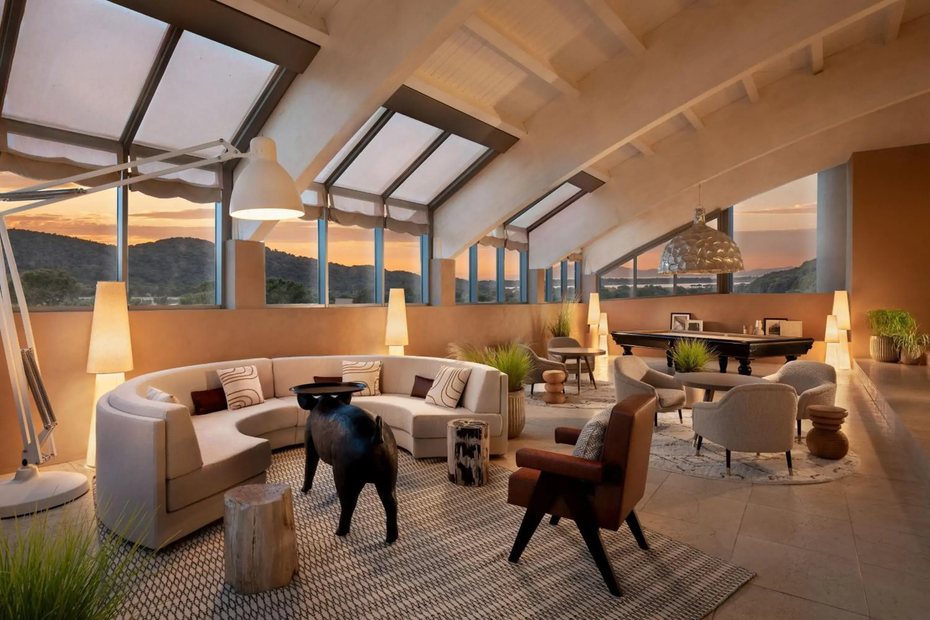 Lounge or bar in Argentario Golf & Wellness Resort, Autograph Collection Lounge or bar in Argentario Golf & Wellness Resort, Autograph Collection