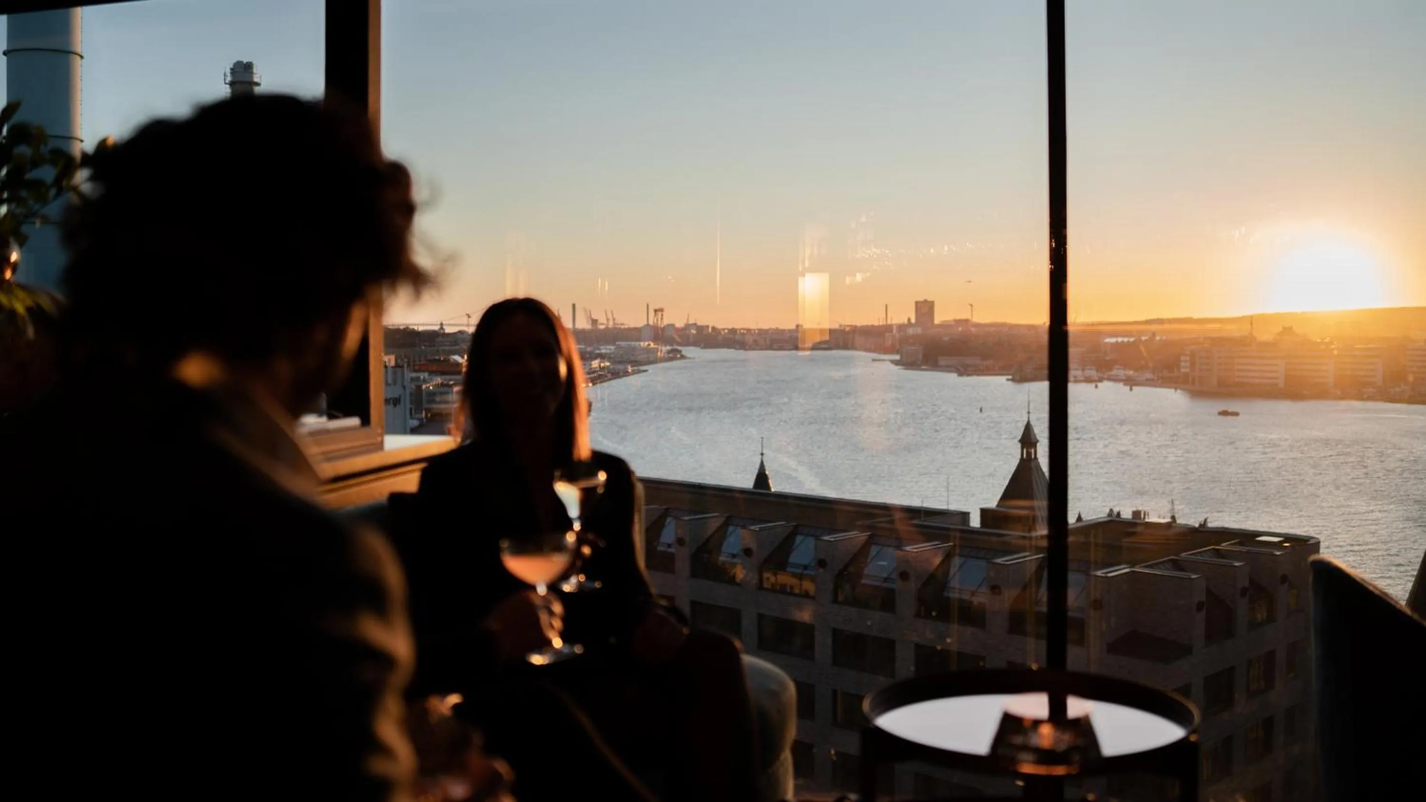 Restaurant/places to eat in Hotel Riverton