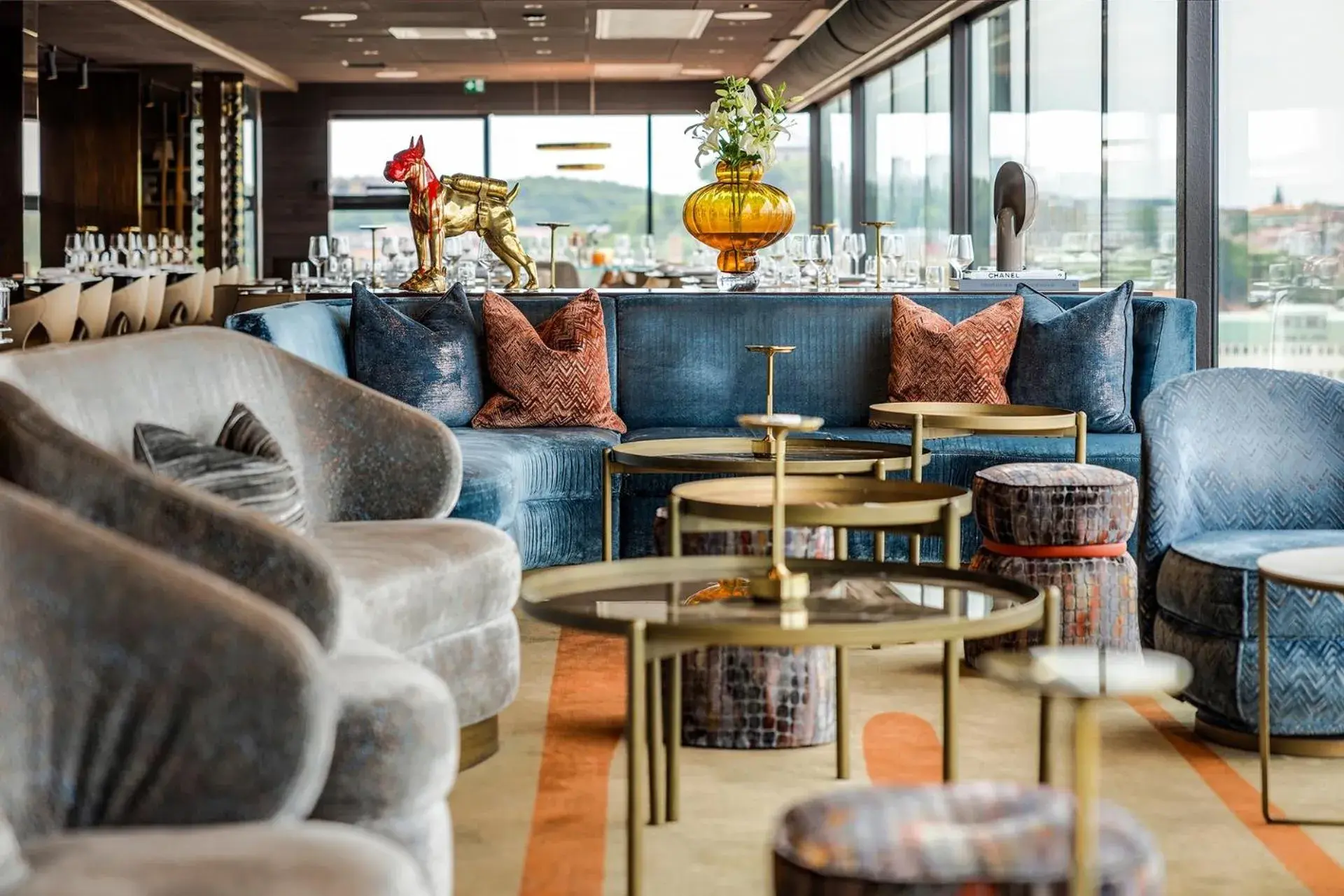 Restaurant/places to eat in Hotel Riverton Restaurant/places to eat in Hotel Riverton