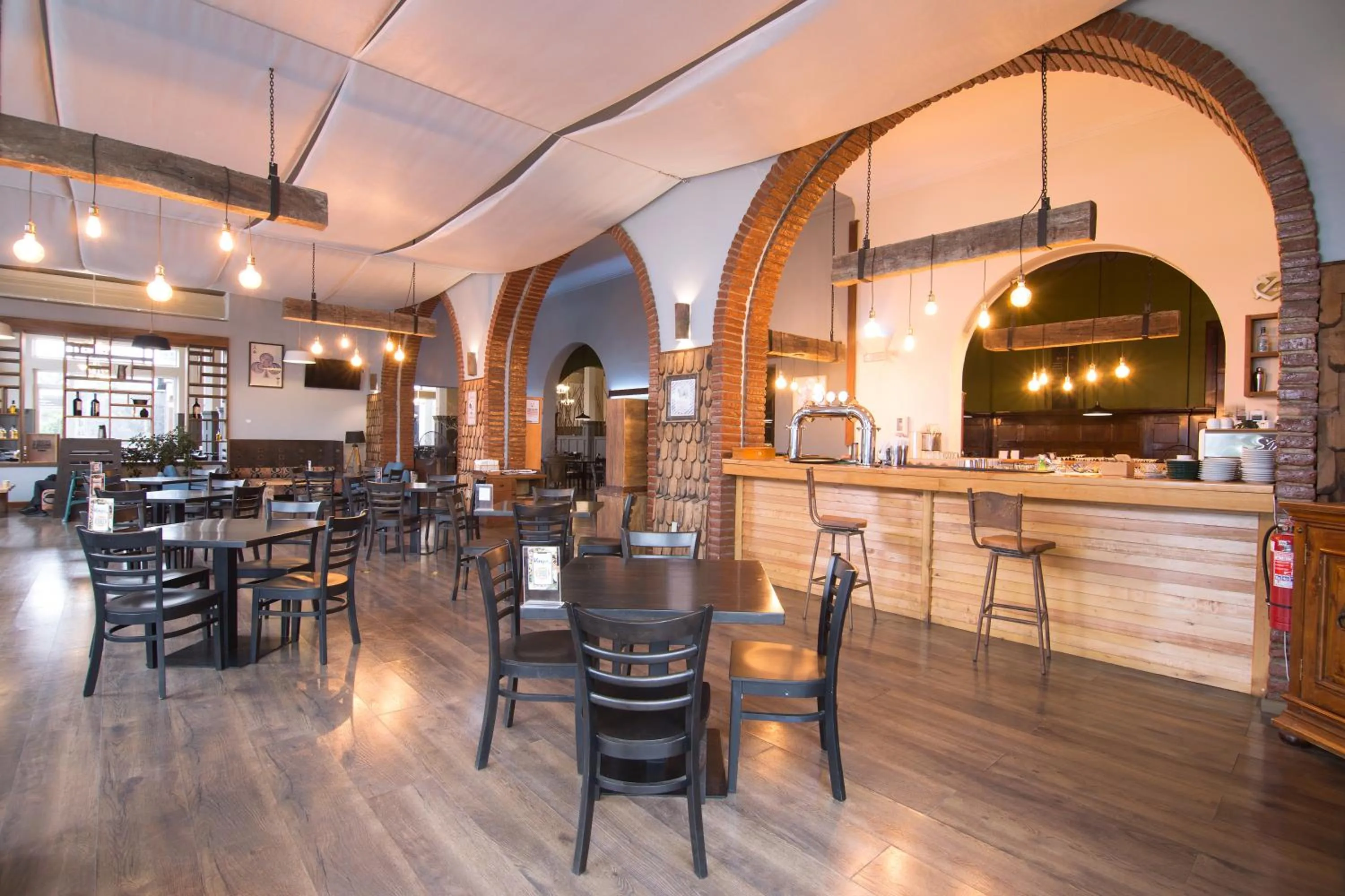 Restaurant/places to eat in Apart Enjoy Pucón