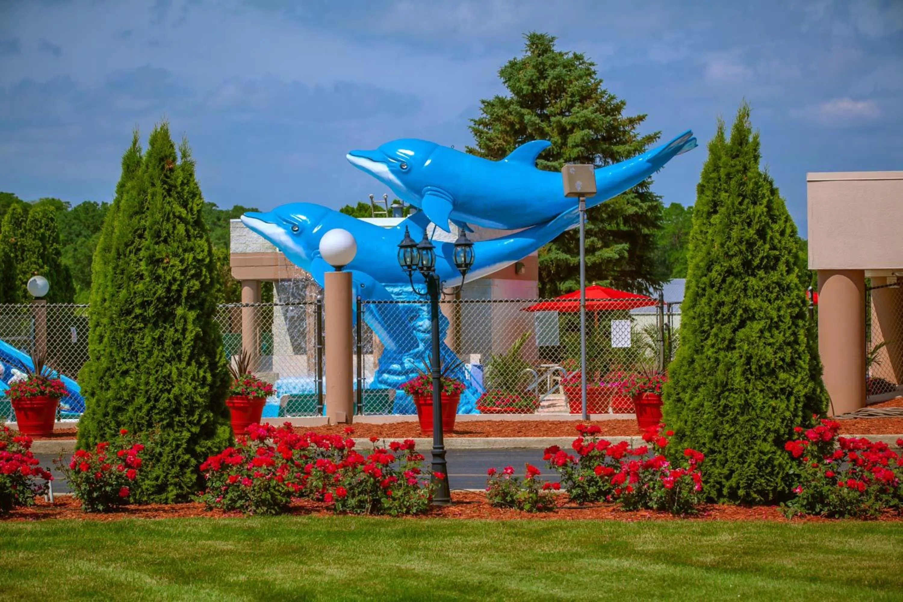 Grand Marquis Waterpark Hotel & Suites