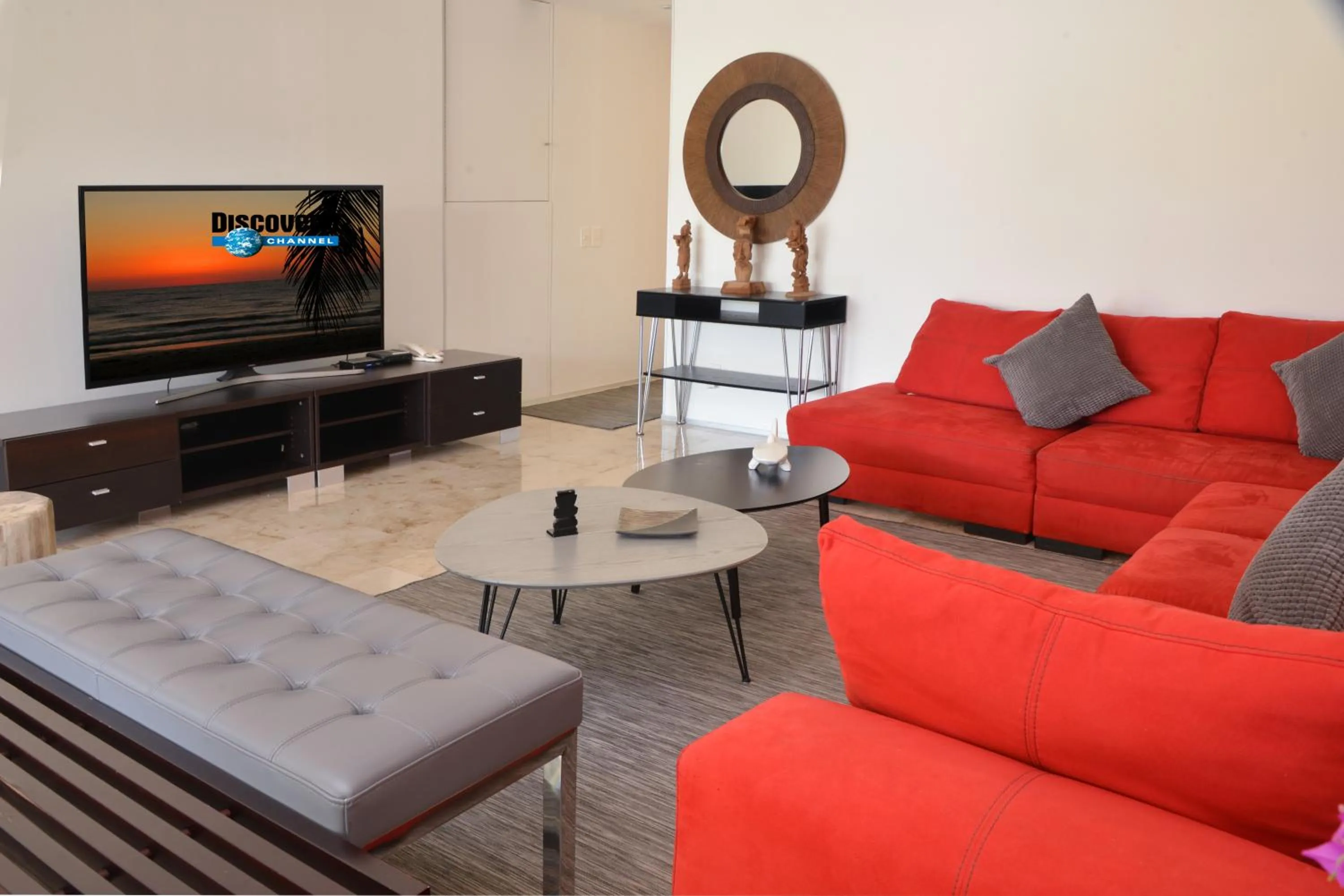 TV and multimedia in Magia Beachside Condo