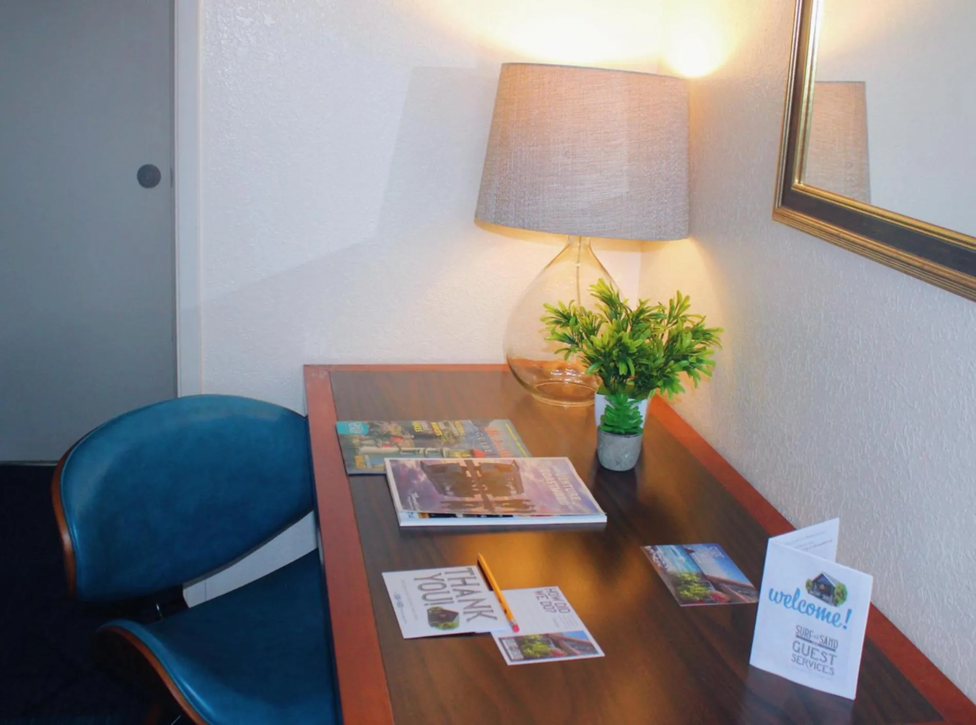 Seating area in Surf & Sand Inn